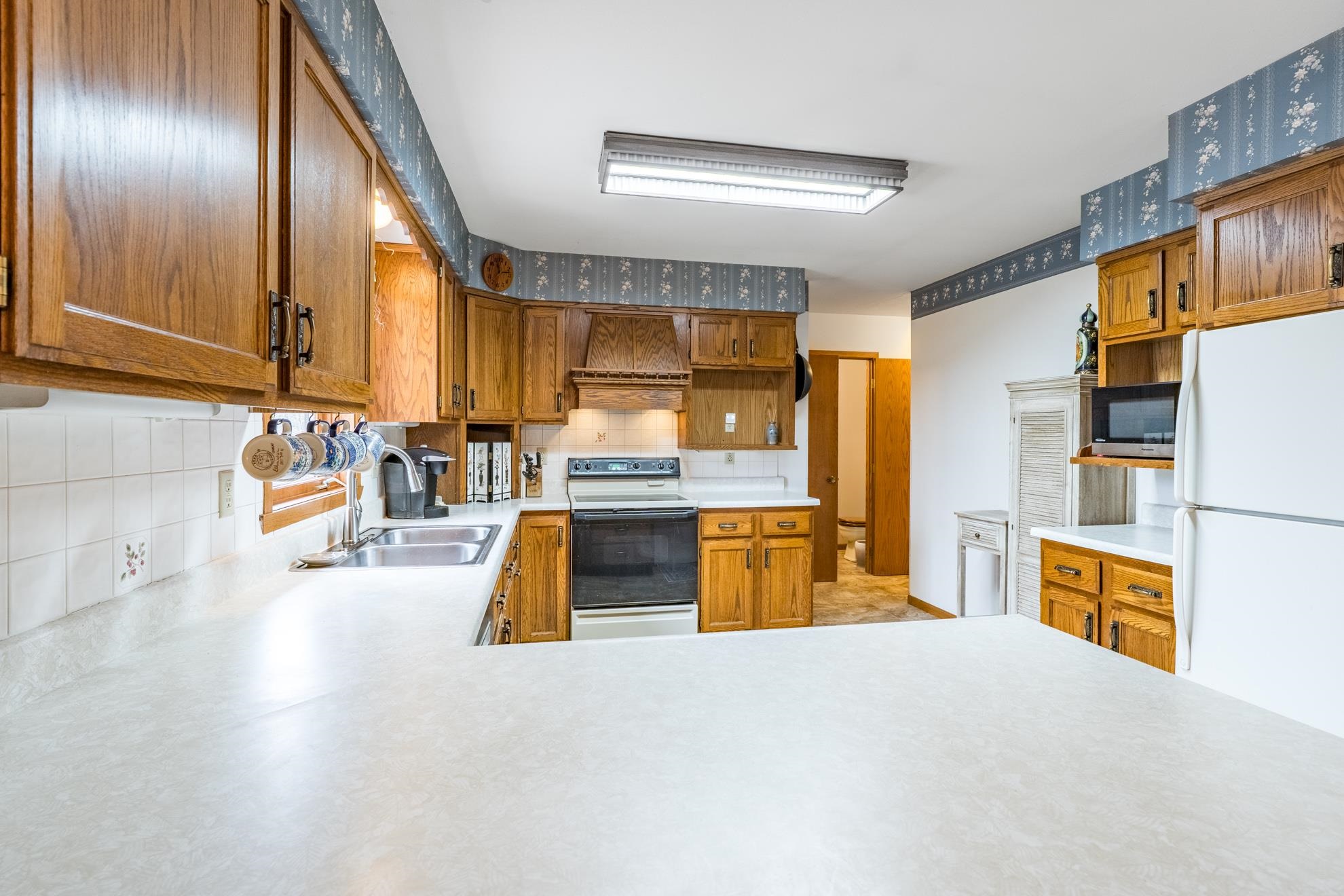 3946 HILLSIDE LANE, Wausau, Wisconsin 54403, 3 Bedrooms Bedrooms, ,2 BathroomsBathrooms,Residential,For Sale,3946 HILLSIDE LANE,22601581