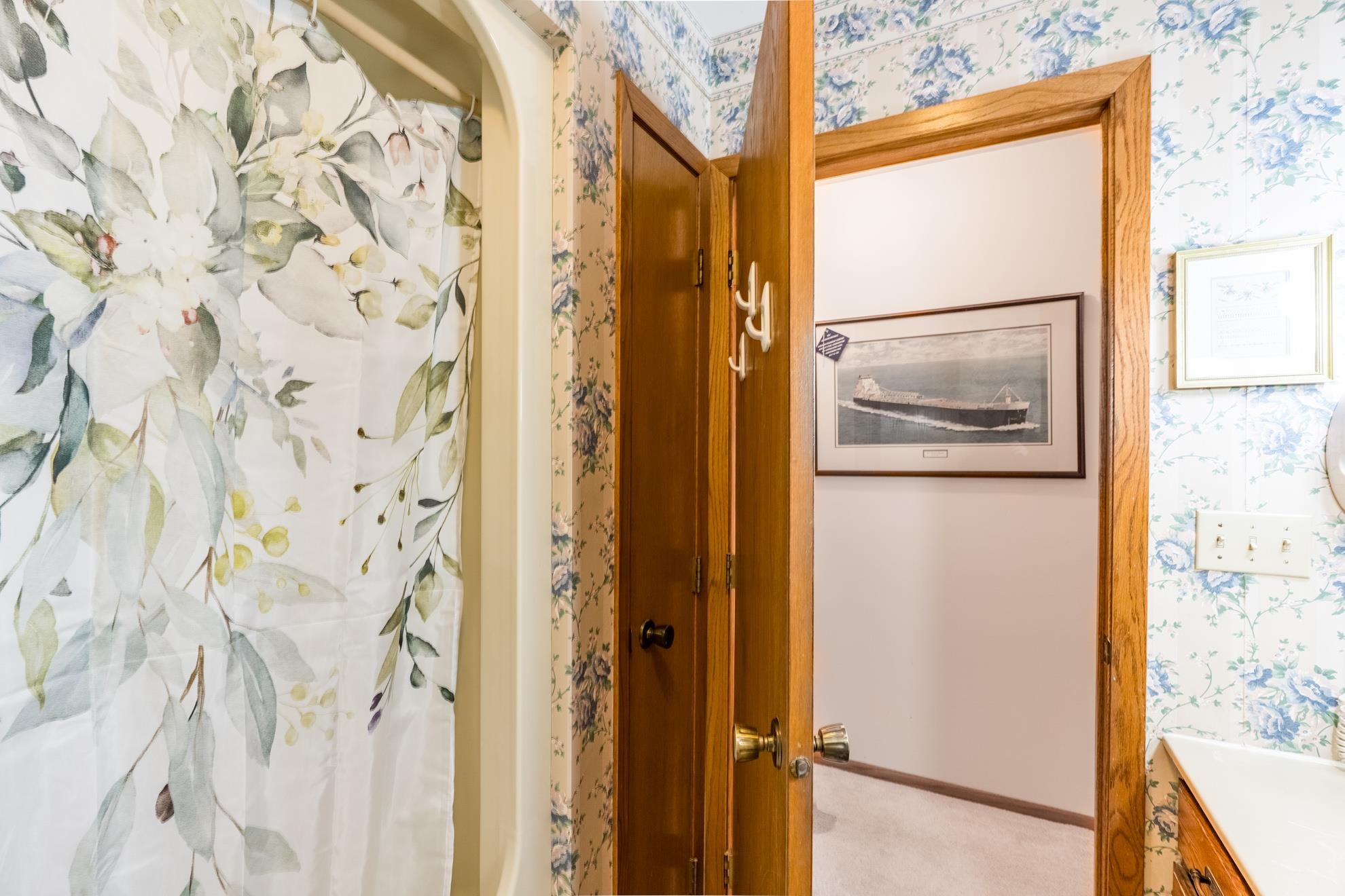 3946 HILLSIDE LANE, Wausau, Wisconsin 54403, 3 Bedrooms Bedrooms, ,2 BathroomsBathrooms,Residential,For Sale,3946 HILLSIDE LANE,22601581