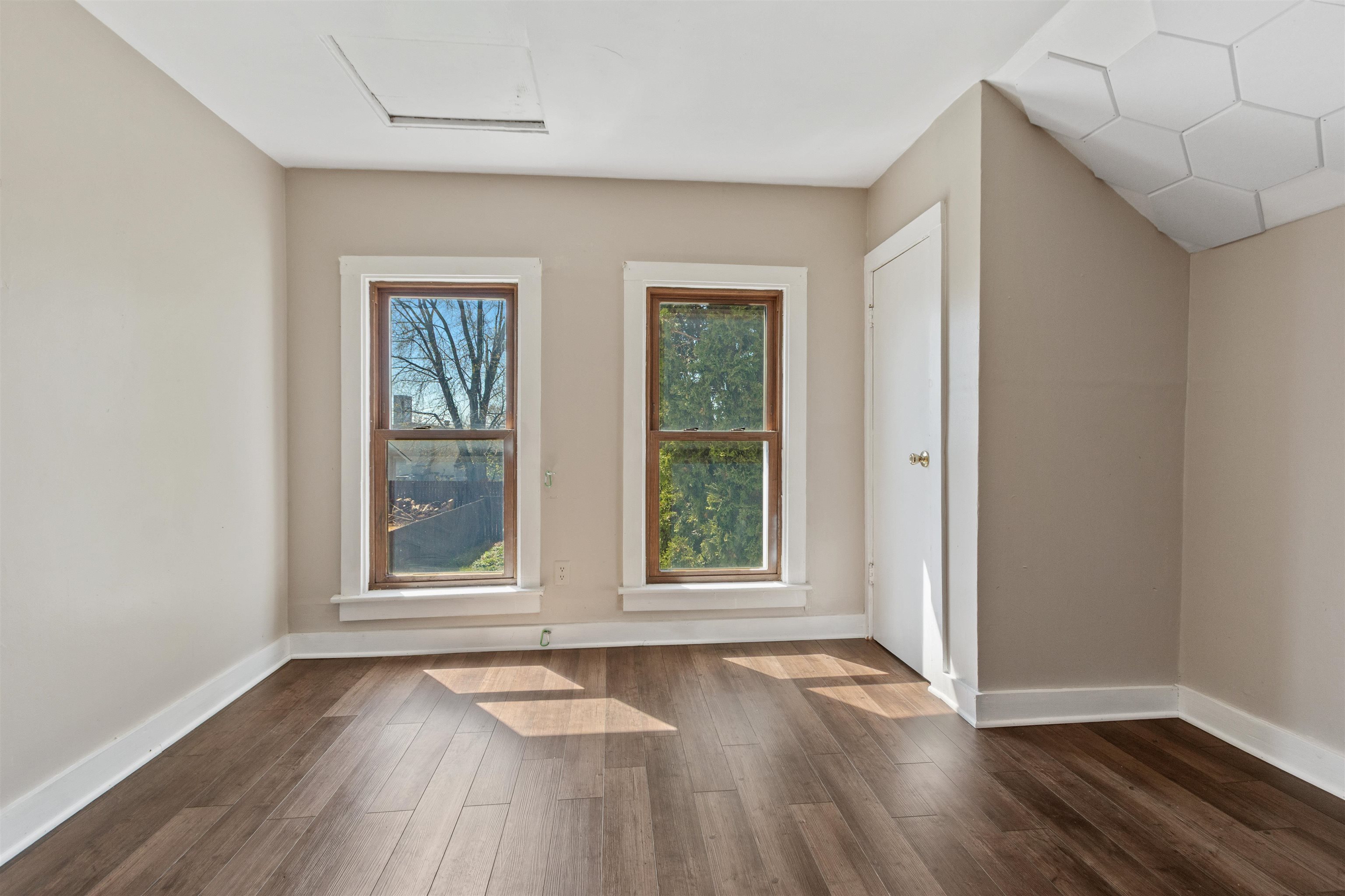 1021 MCKINLEY STREET, Wisconsin Rapids, Wisconsin 54495, 2 Bedrooms Bedrooms, ,1 BathroomBathrooms,Residential,For Sale,1021 MCKINLEY STREET,22601587