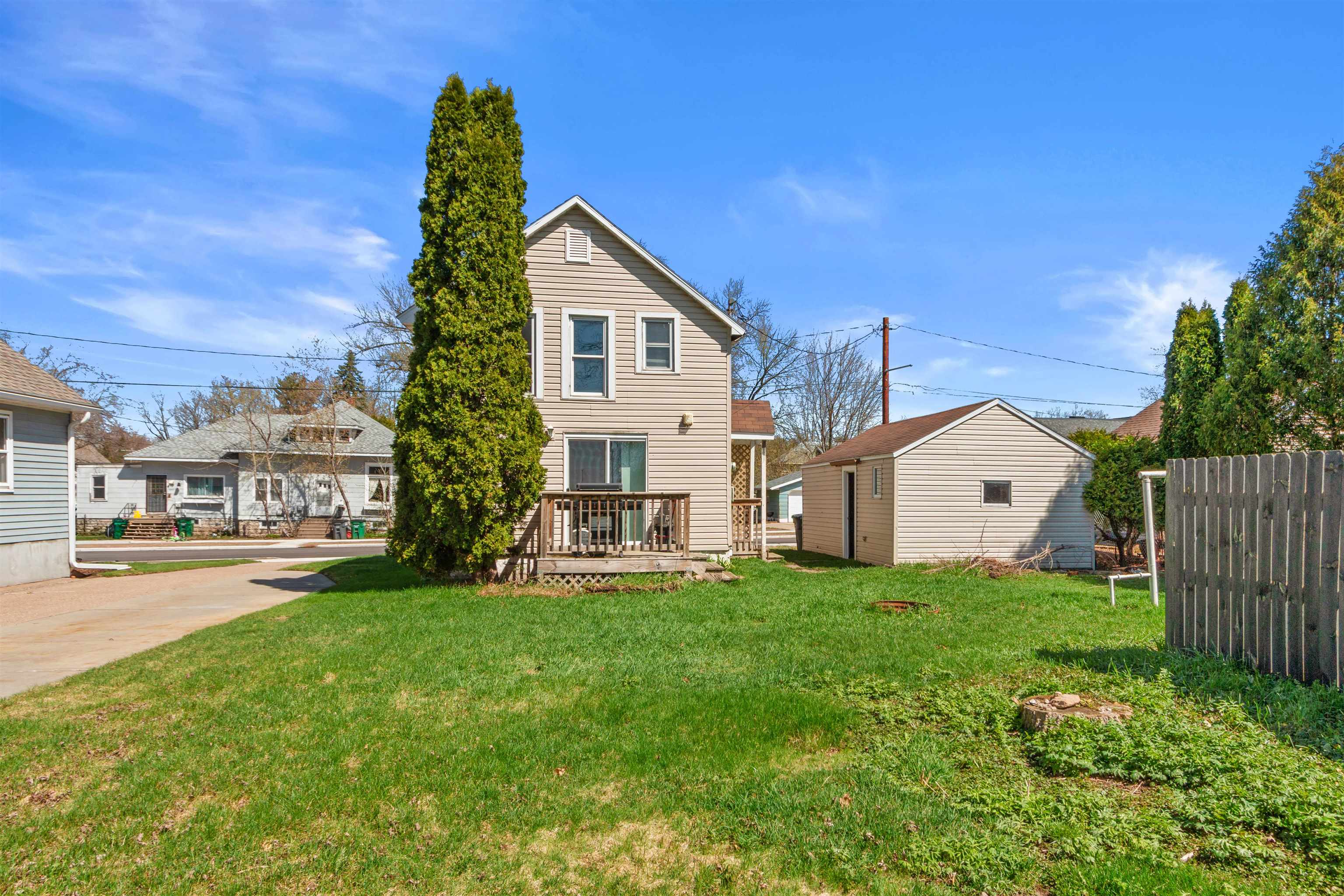 1021 MCKINLEY STREET, Wisconsin Rapids, Wisconsin 54495, 2 Bedrooms Bedrooms, ,1 BathroomBathrooms,Residential,For Sale,1021 MCKINLEY STREET,22601587