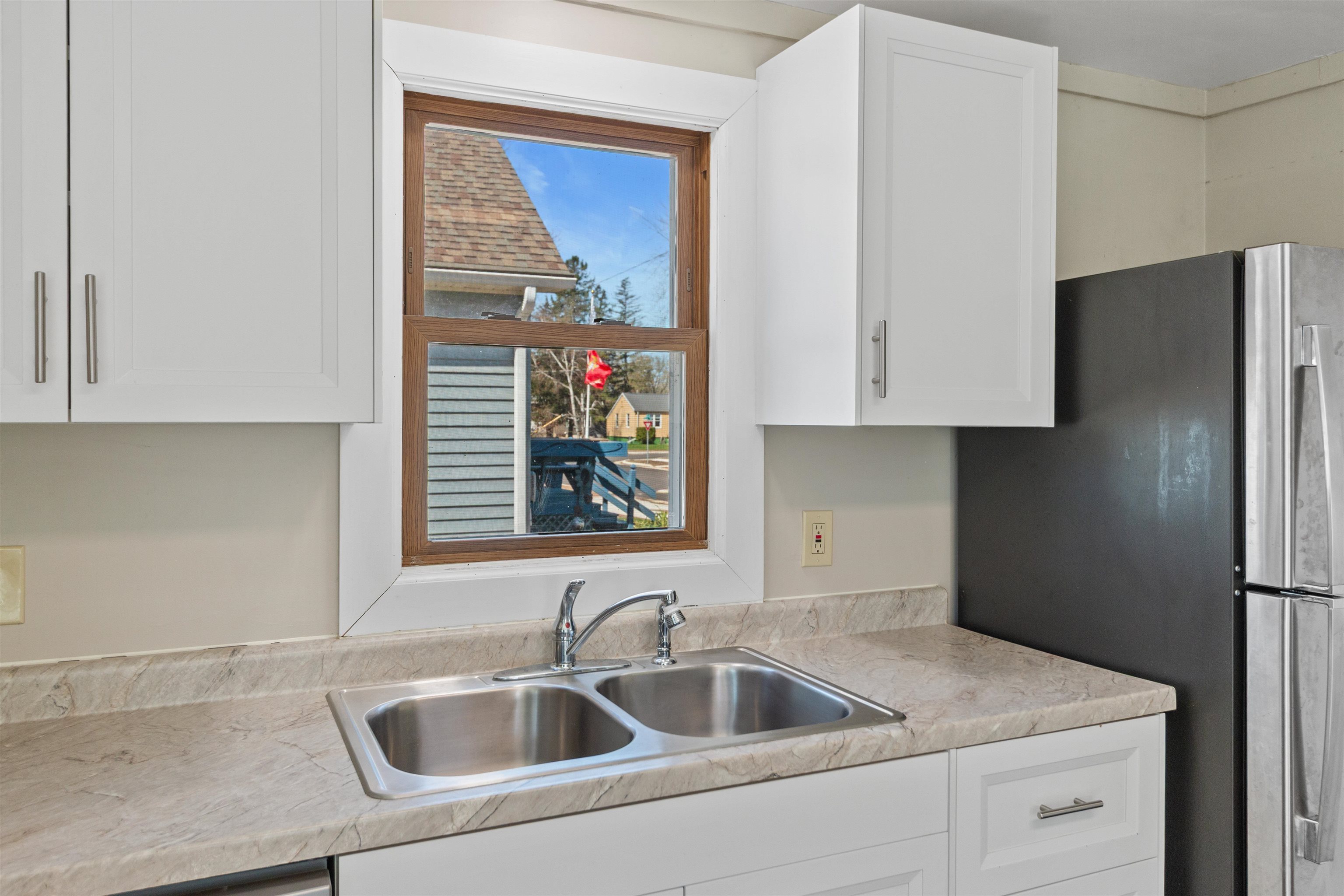 1021 MCKINLEY STREET, Wisconsin Rapids, Wisconsin 54495, 2 Bedrooms Bedrooms, ,1 BathroomBathrooms,Residential,For Sale,1021 MCKINLEY STREET,22601587