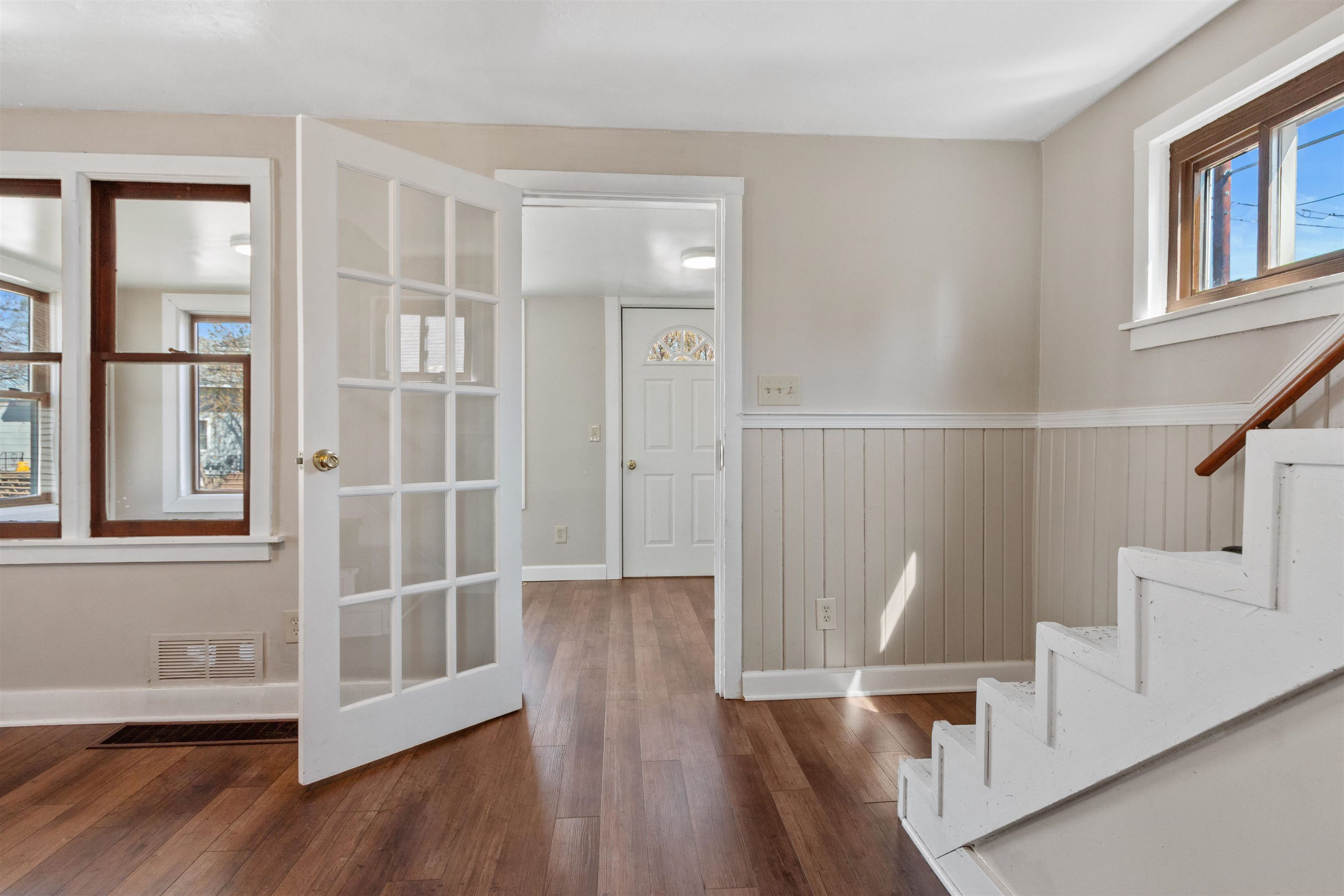 1021 MCKINLEY STREET, Wisconsin Rapids, Wisconsin 54495, 2 Bedrooms Bedrooms, ,1 BathroomBathrooms,Residential,For Sale,1021 MCKINLEY STREET,22601587