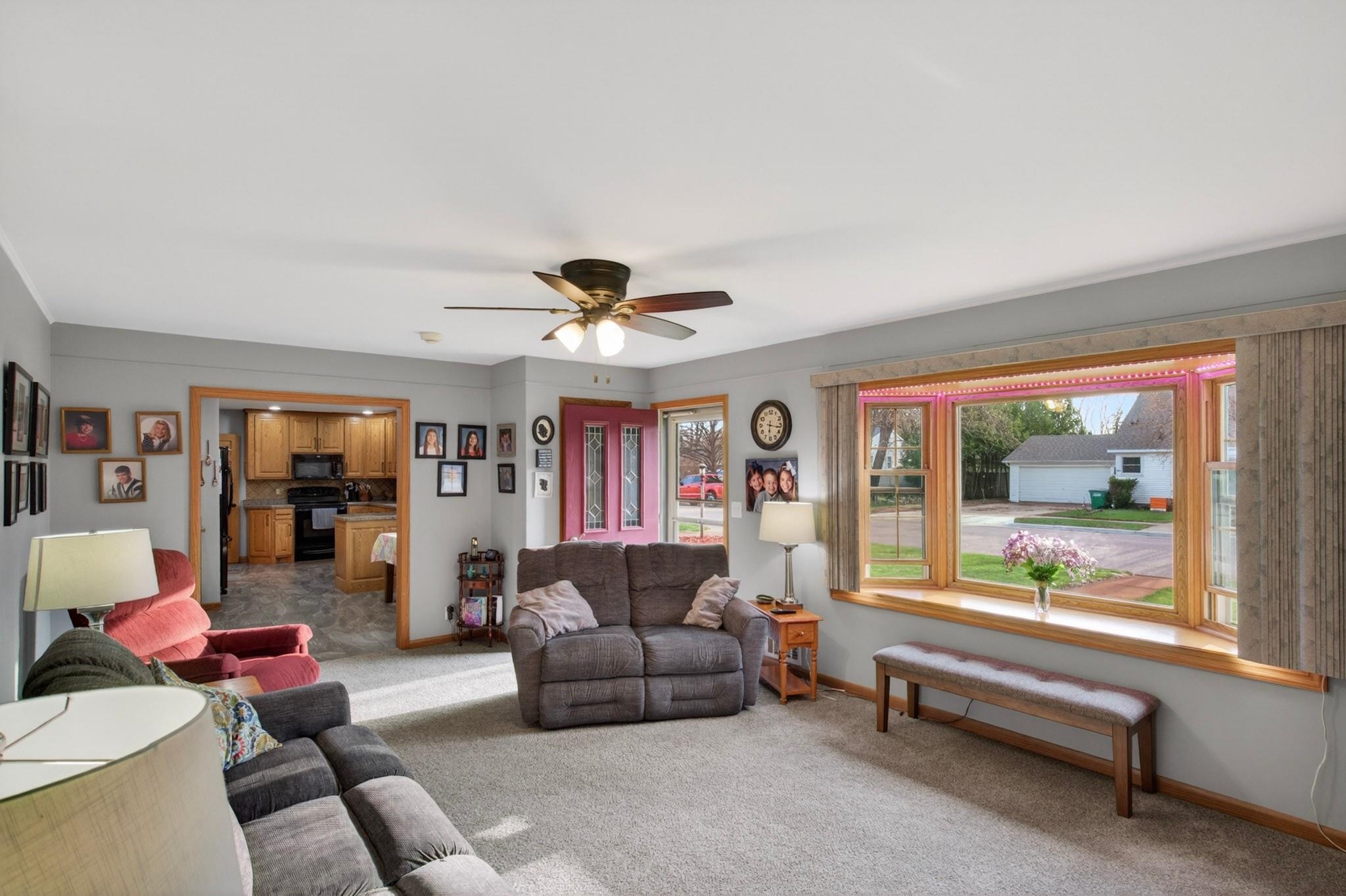 911 19TH STREET S, Wisconsin Rapids, Wisconsin 54494, 3 Bedrooms Bedrooms, ,1 BathroomBathrooms,Residential,For Sale,911 19TH STREET S,22601591