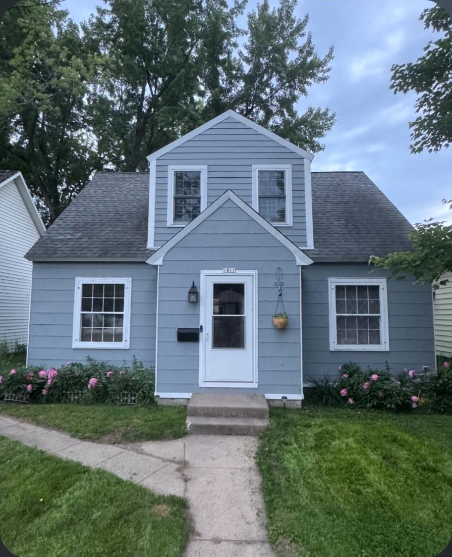1817 ILLINOIS AVENUE, Stevens Point, Wisconsin 54481, 3 Bedrooms Bedrooms, ,2 BathroomsBathrooms,Residential,For Sale,1817 ILLINOIS AVENUE,22601593
