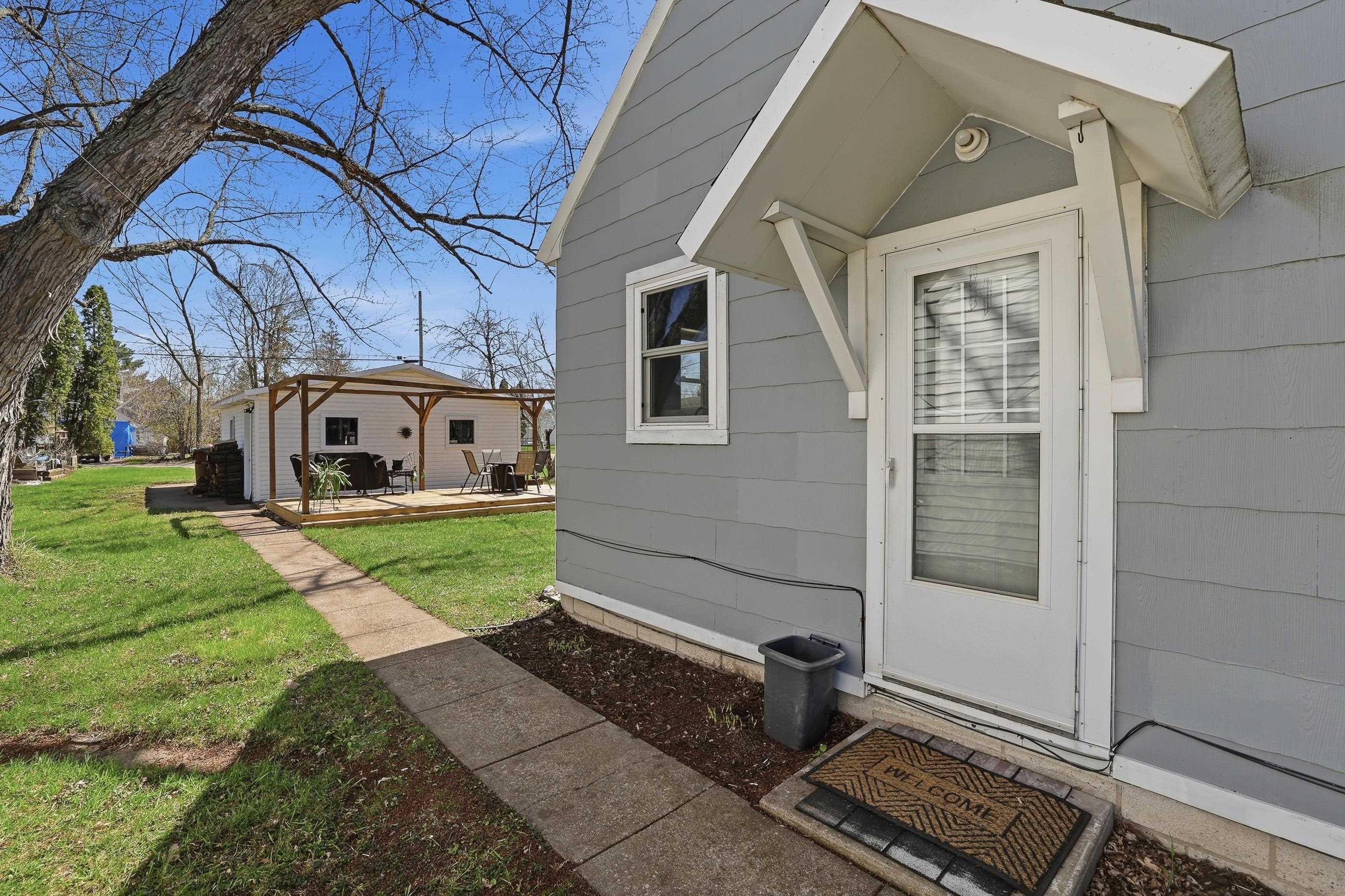 1817 ILLINOIS AVENUE, Stevens Point, Wisconsin 54481, 3 Bedrooms Bedrooms, ,2 BathroomsBathrooms,Residential,For Sale,1817 ILLINOIS AVENUE,22601593