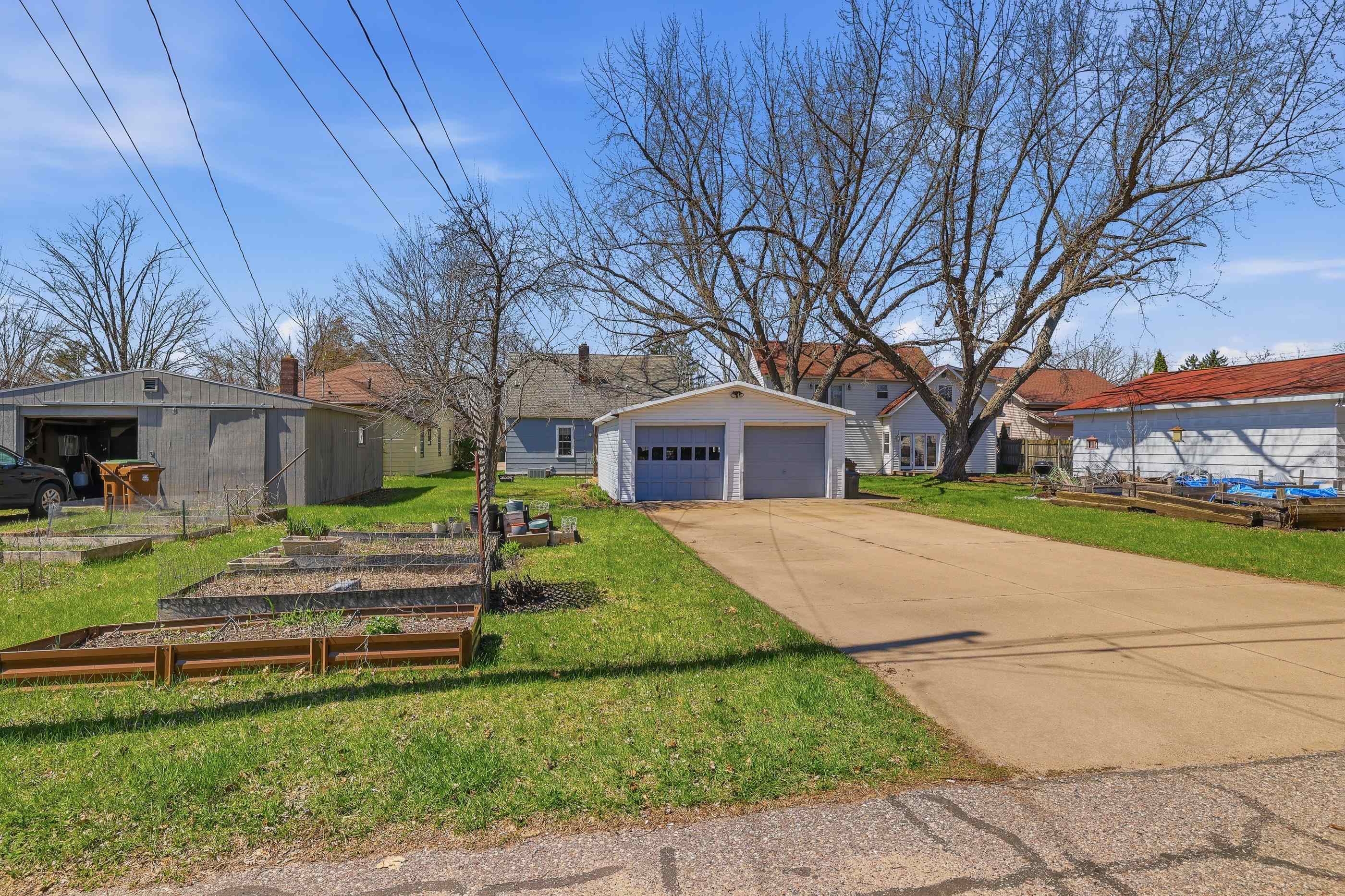 1817 ILLINOIS AVENUE, Stevens Point, Wisconsin 54481, 3 Bedrooms Bedrooms, ,2 BathroomsBathrooms,Residential,For Sale,1817 ILLINOIS AVENUE,22601593