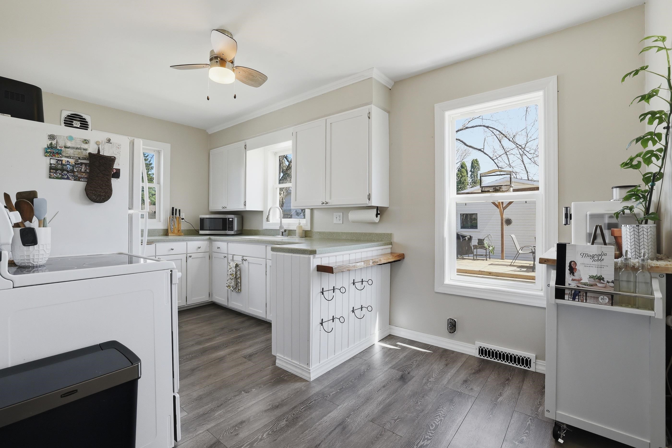 1817 ILLINOIS AVENUE, Stevens Point, Wisconsin 54481, 3 Bedrooms Bedrooms, ,2 BathroomsBathrooms,Residential,For Sale,1817 ILLINOIS AVENUE,22601593