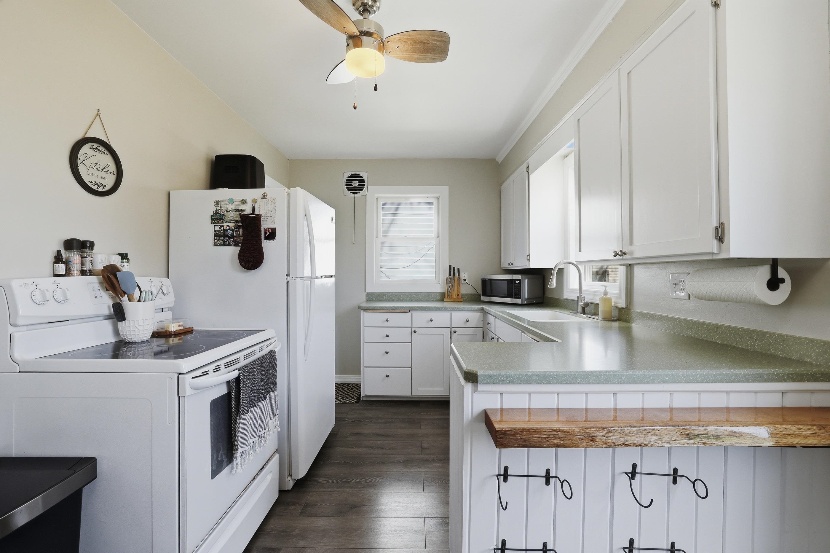 1817 ILLINOIS AVENUE, Stevens Point, Wisconsin 54481, 3 Bedrooms Bedrooms, ,2 BathroomsBathrooms,Residential,For Sale,1817 ILLINOIS AVENUE,22601593