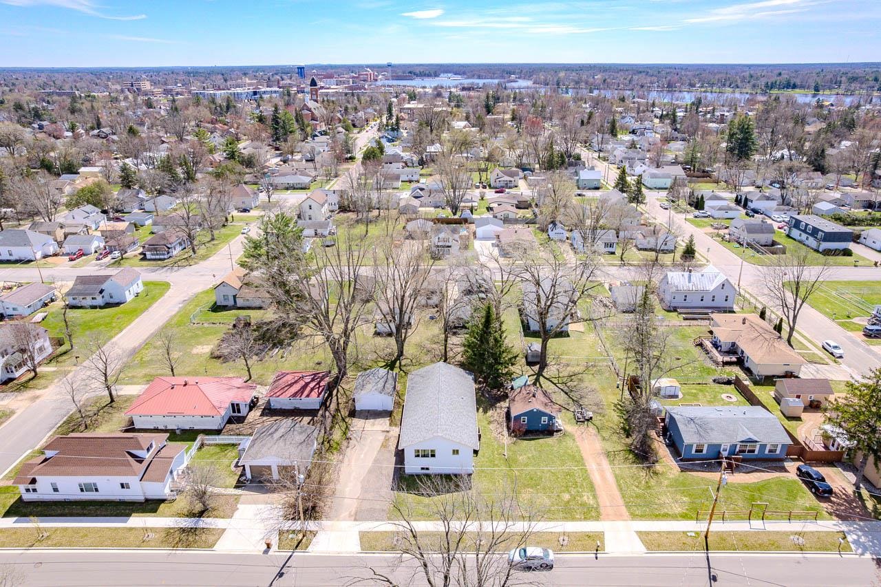 717 WALKER STREET, Stevens Point, Wisconsin 54481, 5 Bedrooms Bedrooms, ,3 BathroomsBathrooms,Residential,For Sale,717 WALKER STREET,22601595