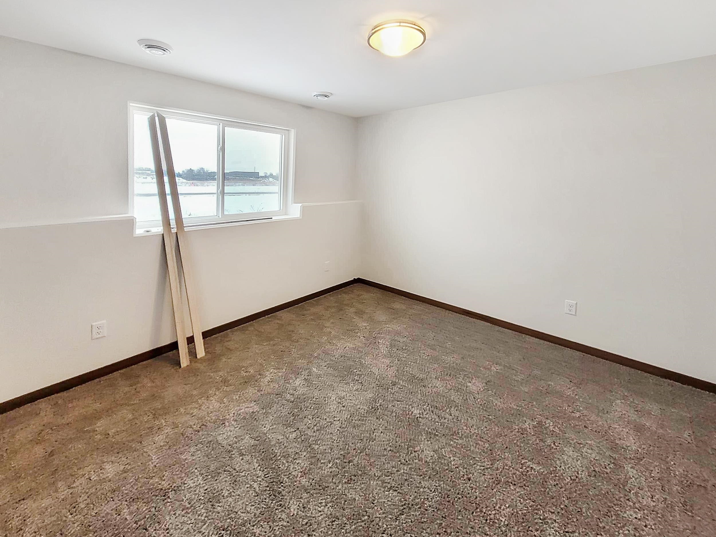 2203 S COTTONWOOD AVENUE, Marshfield, Wisconsin 54449, 3 Bedrooms Bedrooms, ,2 BathroomsBathrooms,Residential,For Sale,2203 S COTTONWOOD AVENUE,22601597