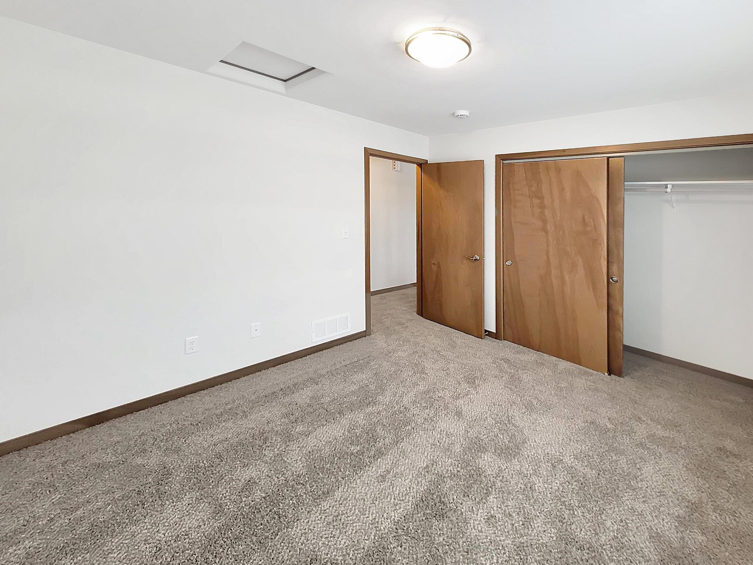 2203 S COTTONWOOD AVENUE, Marshfield, Wisconsin 54449, 3 Bedrooms Bedrooms, ,2 BathroomsBathrooms,Residential,For Sale,2203 S COTTONWOOD AVENUE,22601597