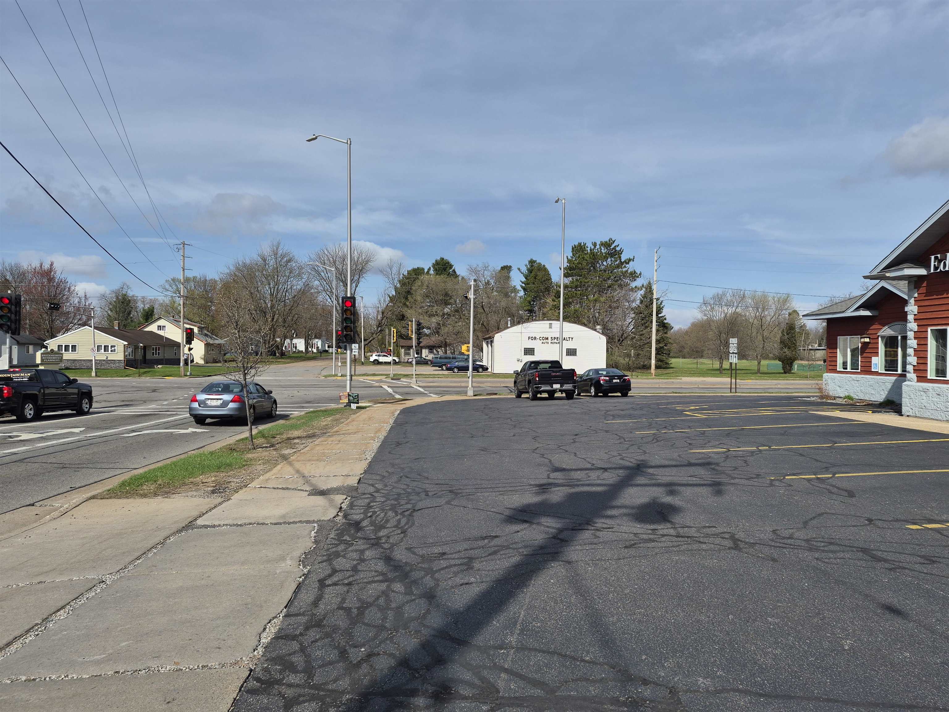 1027 S 17TH AVENUE, Wausau, Wisconsin 54401, ,Commercial/industrial,For Rent,1027 S 17TH AVENUE,22601600