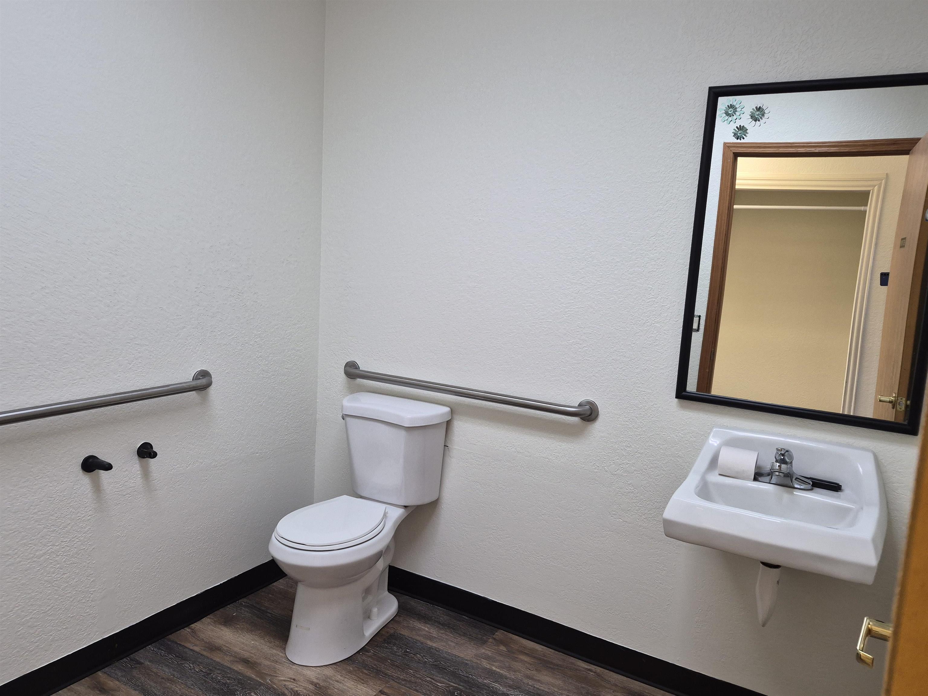 1027 S 17TH AVENUE, Wausau, Wisconsin 54401, ,Commercial/industrial,For Rent,1027 S 17TH AVENUE,22601600