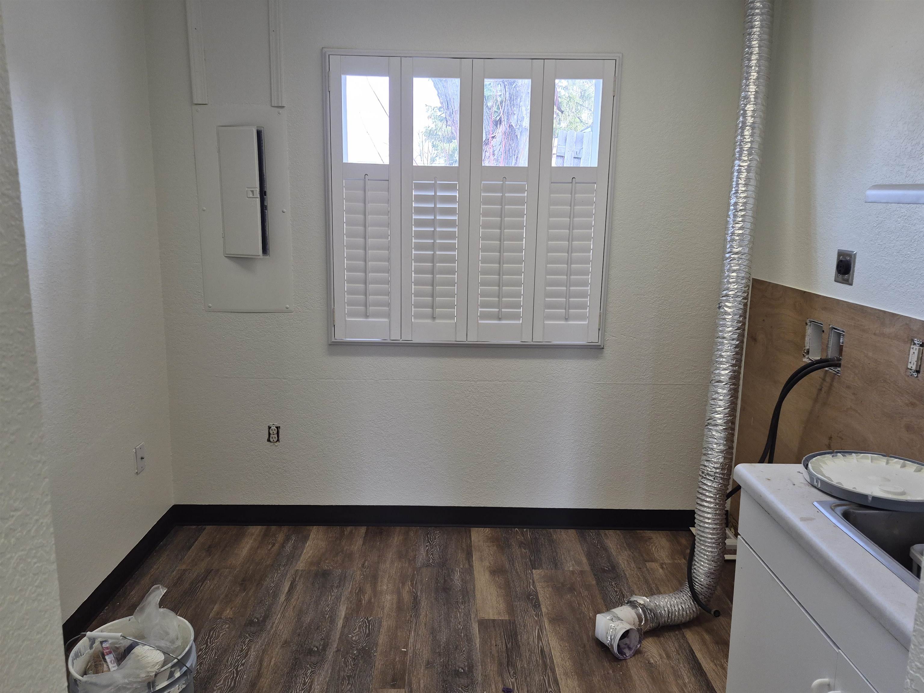 1027 S 17TH AVENUE, Wausau, Wisconsin 54401, ,Commercial/industrial,For Rent,1027 S 17TH AVENUE,22601600