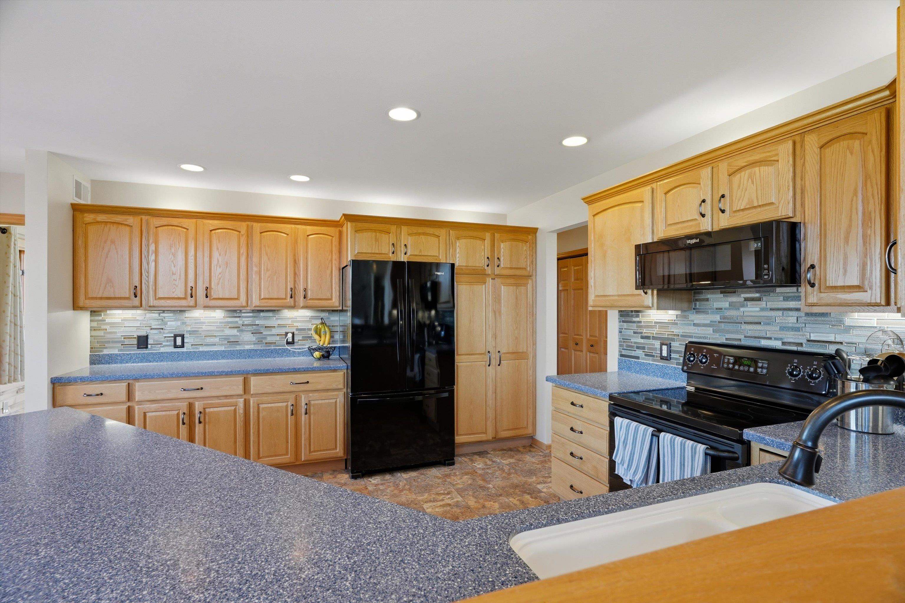 127915 S BAYSIDE DRIVE, Auburndale, Wisconsin 54412, 4 Bedrooms Bedrooms, ,2 BathroomsBathrooms,Residential,For Sale,127915 S BAYSIDE DRIVE,22601608