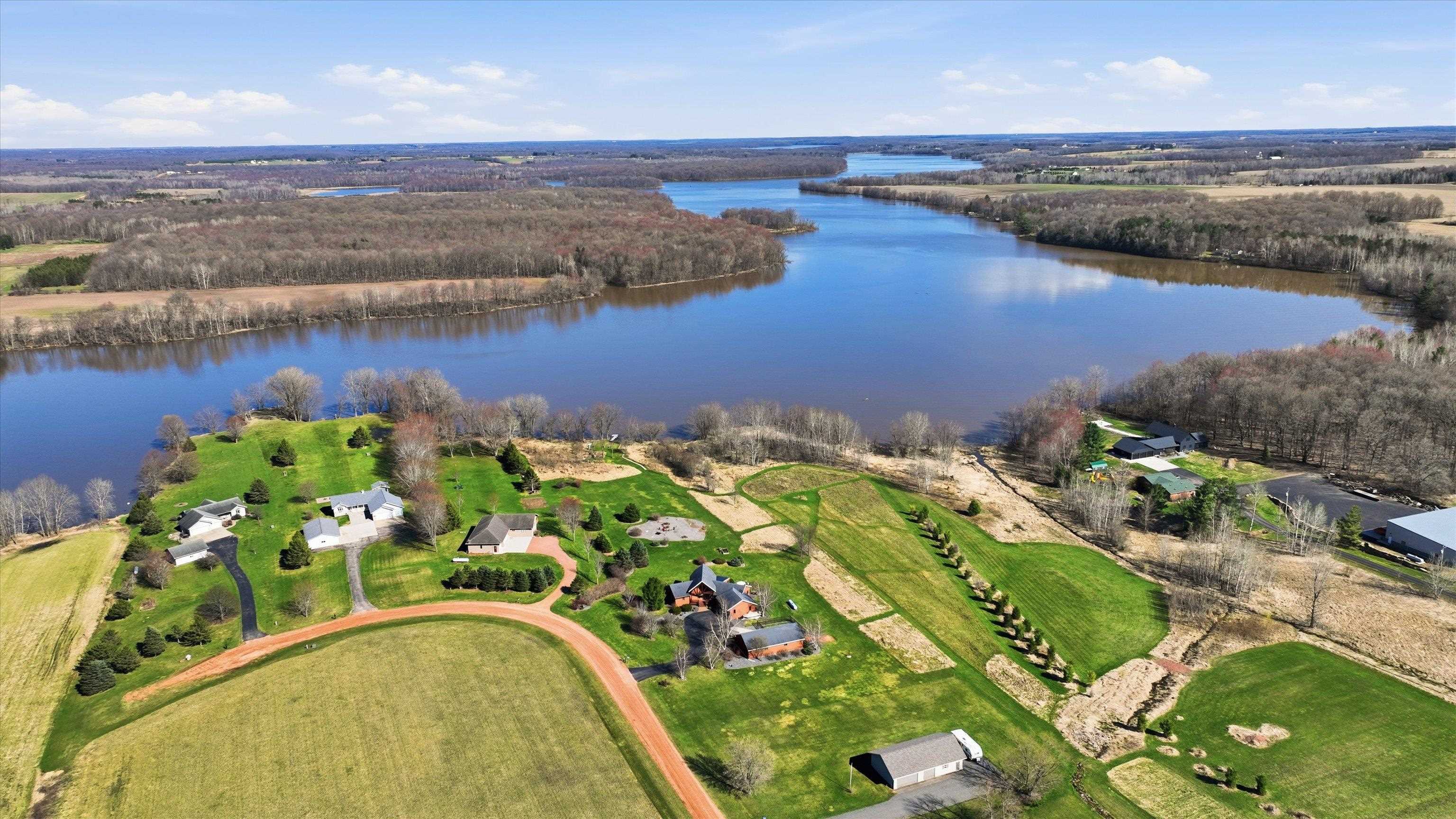 127915 S BAYSIDE DRIVE, Auburndale, Wisconsin 54412, 4 Bedrooms Bedrooms, ,2 BathroomsBathrooms,Residential,For Sale,127915 S BAYSIDE DRIVE,22601608