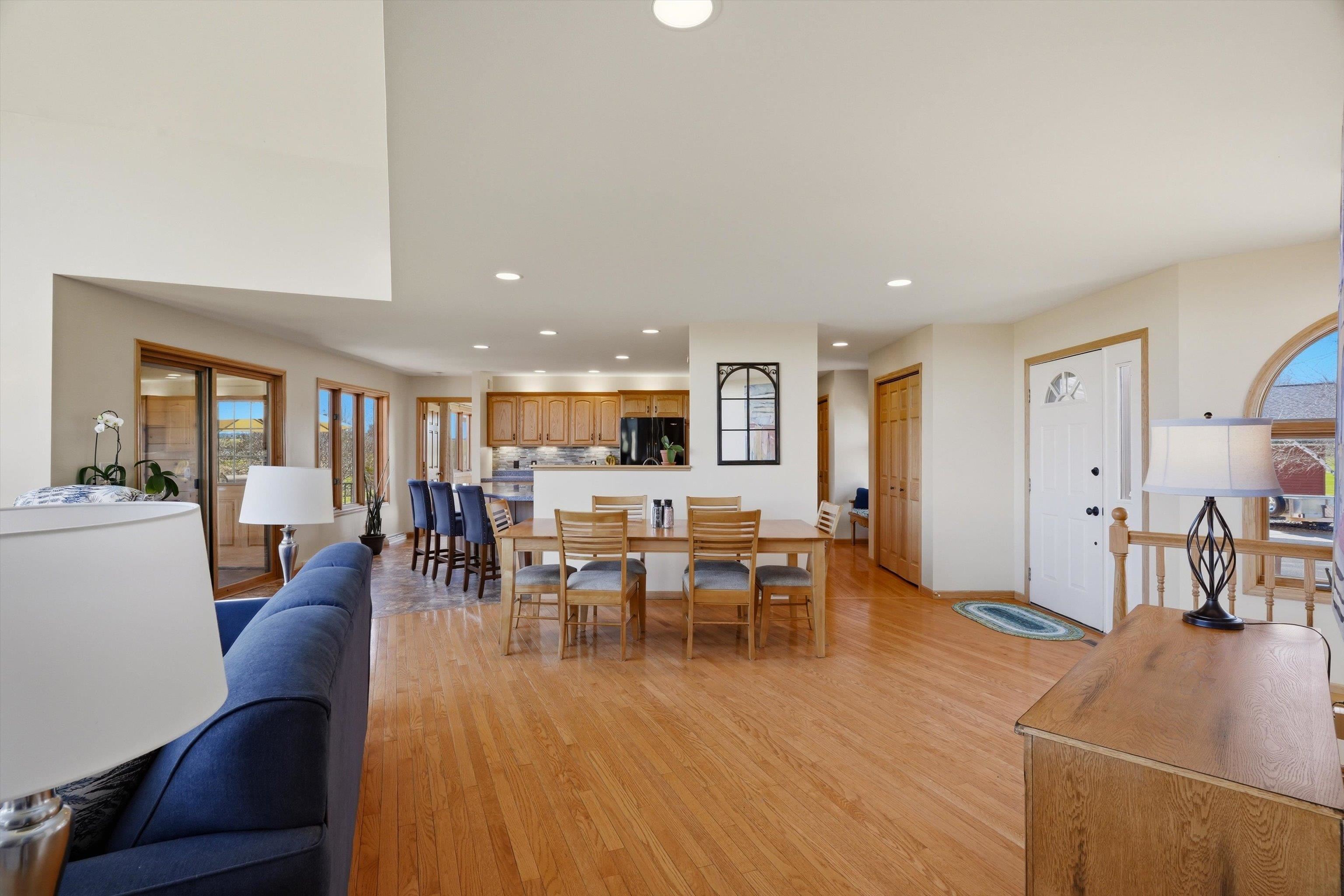 127915 S BAYSIDE DRIVE, Auburndale, Wisconsin 54412, 4 Bedrooms Bedrooms, ,2 BathroomsBathrooms,Residential,For Sale,127915 S BAYSIDE DRIVE,22601608