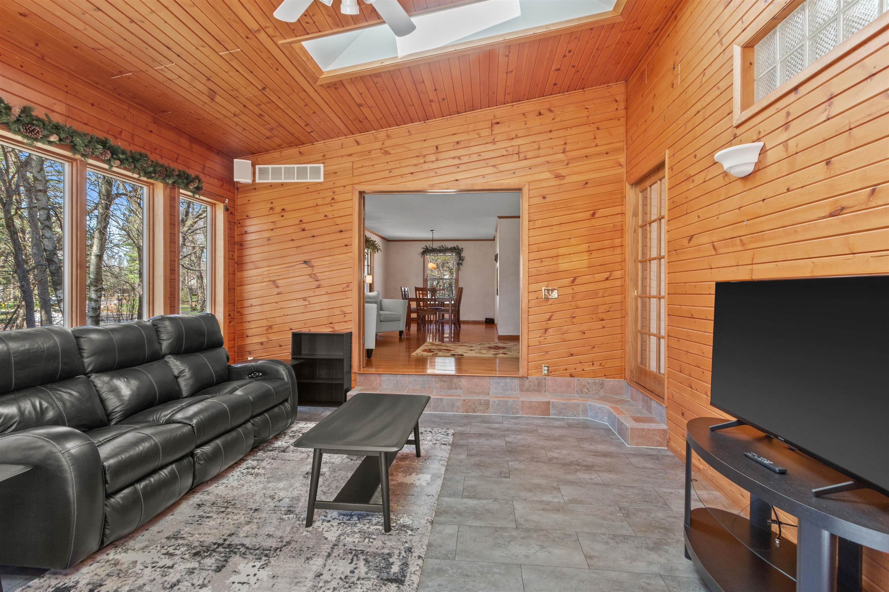 530 CANTERBURY DRIVE, Plover, Wisconsin 54467, 4 Bedrooms Bedrooms, ,3 BathroomsBathrooms,Residential,For Sale,530 CANTERBURY DRIVE,22601609