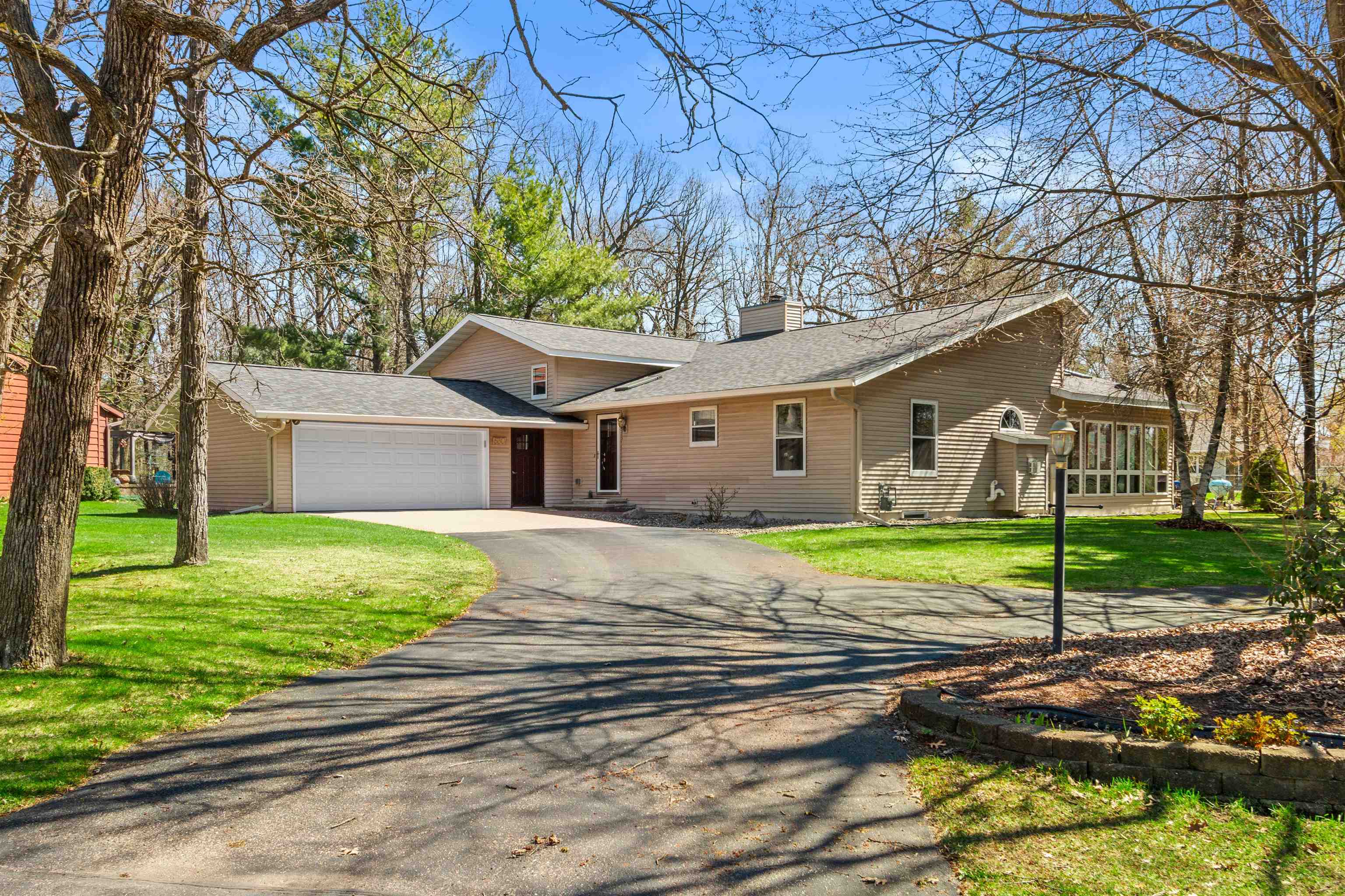 530 CANTERBURY DRIVE, Plover, Wisconsin 54467, 4 Bedrooms Bedrooms, ,3 BathroomsBathrooms,Residential,For Sale,530 CANTERBURY DRIVE,22601609