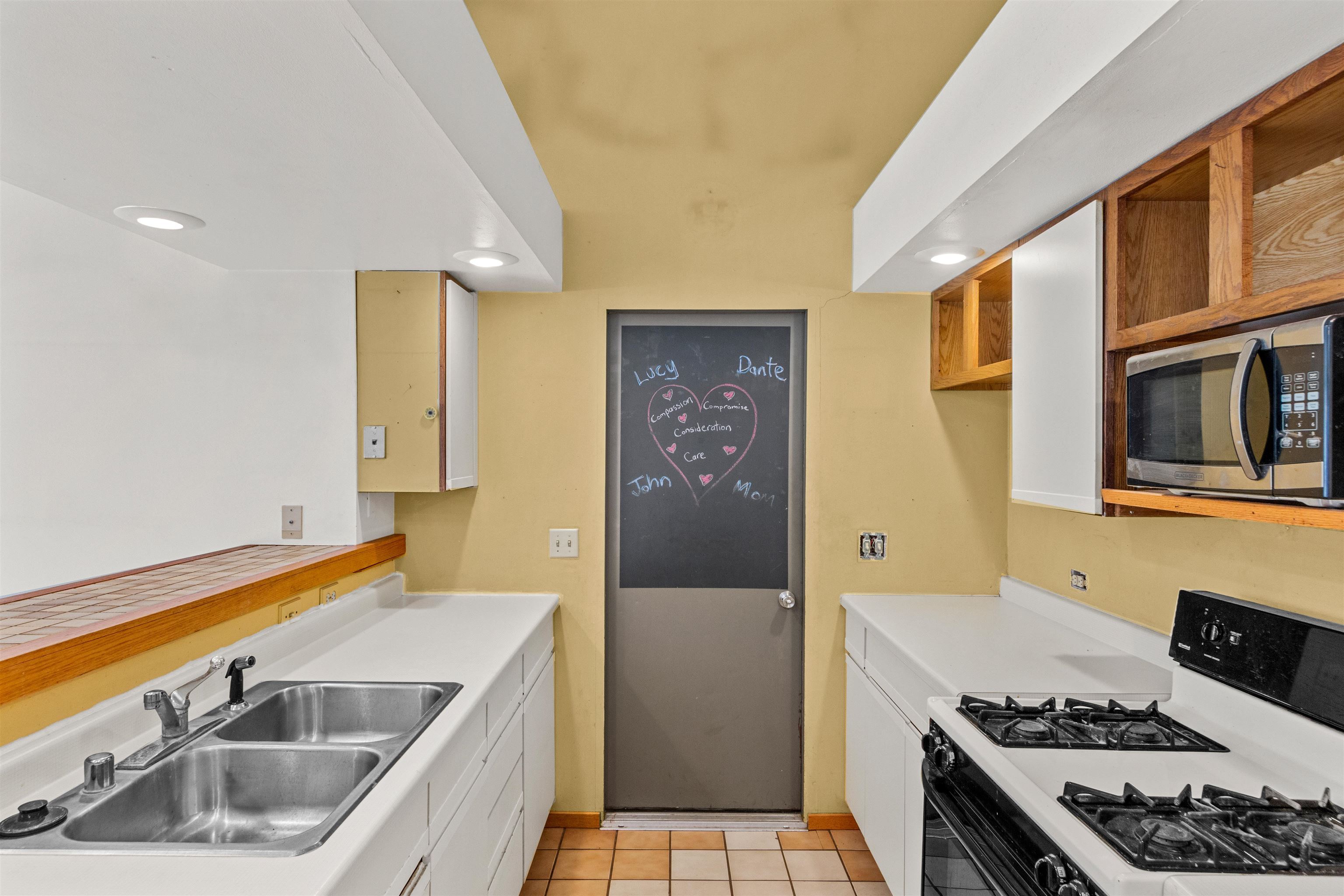 6984 COUNTRY BEAUTIFUL LANE, Stevens Point, Wisconsin 54482, 3 Bedrooms Bedrooms, ,2 BathroomsBathrooms,Residential,For Sale,6984 COUNTRY BEAUTIFUL LANE,22601611