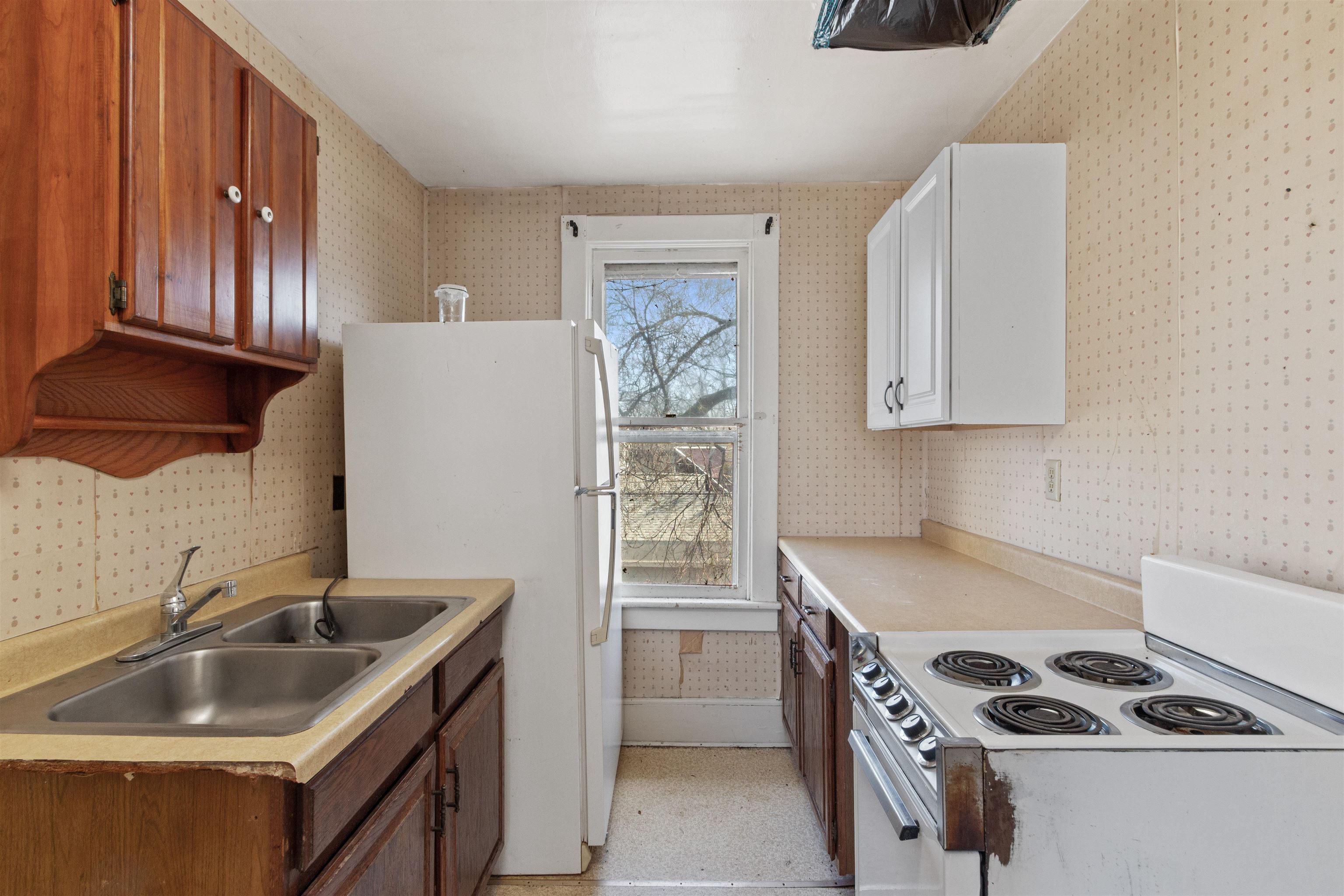 551 3RD STREET SOUTH, Wisconsin Rapids, Wisconsin 54494, 2 Bedrooms Bedrooms, 5 Rooms Rooms,2 BathroomsBathrooms,Multi-family,For Sale,551 3RD STREET SOUTH,22601615