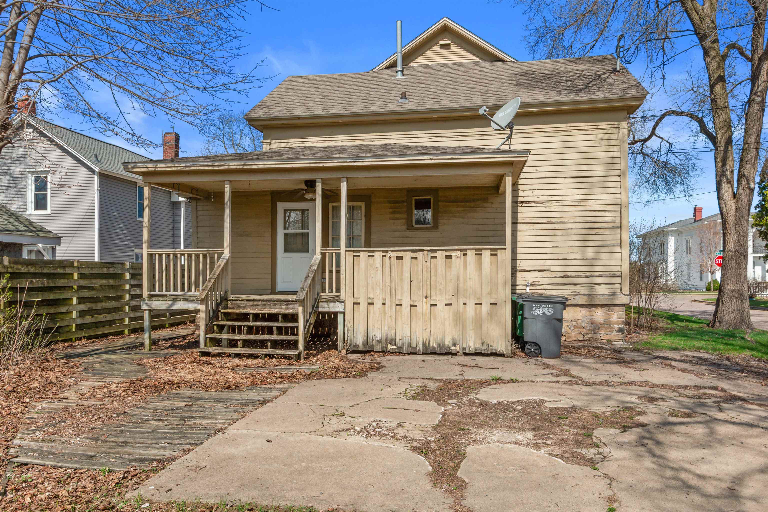 551 3RD STREET SOUTH, Wisconsin Rapids, Wisconsin 54494, 2 Bedrooms Bedrooms, 5 Rooms Rooms,2 BathroomsBathrooms,Multi-family,For Sale,551 3RD STREET SOUTH,22601615