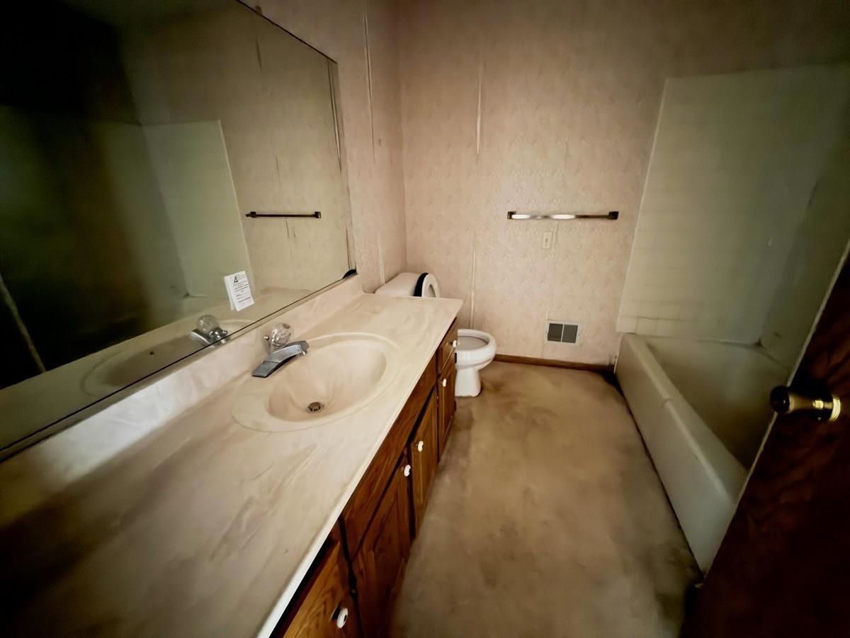 1805 WOODLAND RIDGE ROAD, Wausau, Wisconsin 54403, 4 Bedrooms Bedrooms, ,3 BathroomsBathrooms,Residential,For Sale,1805 WOODLAND RIDGE ROAD,22601619