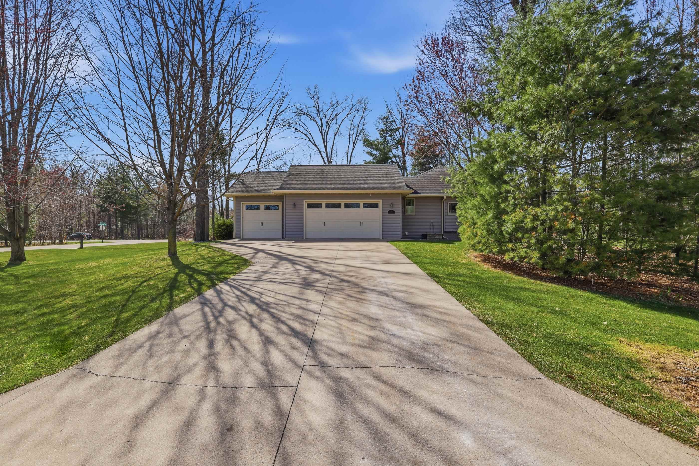 1550 RAPID RIVER RUN, Plover, Wisconsin 54467, 4 Bedrooms Bedrooms, ,3 BathroomsBathrooms,Residential,For Sale,1550 RAPID RIVER RUN,22601620