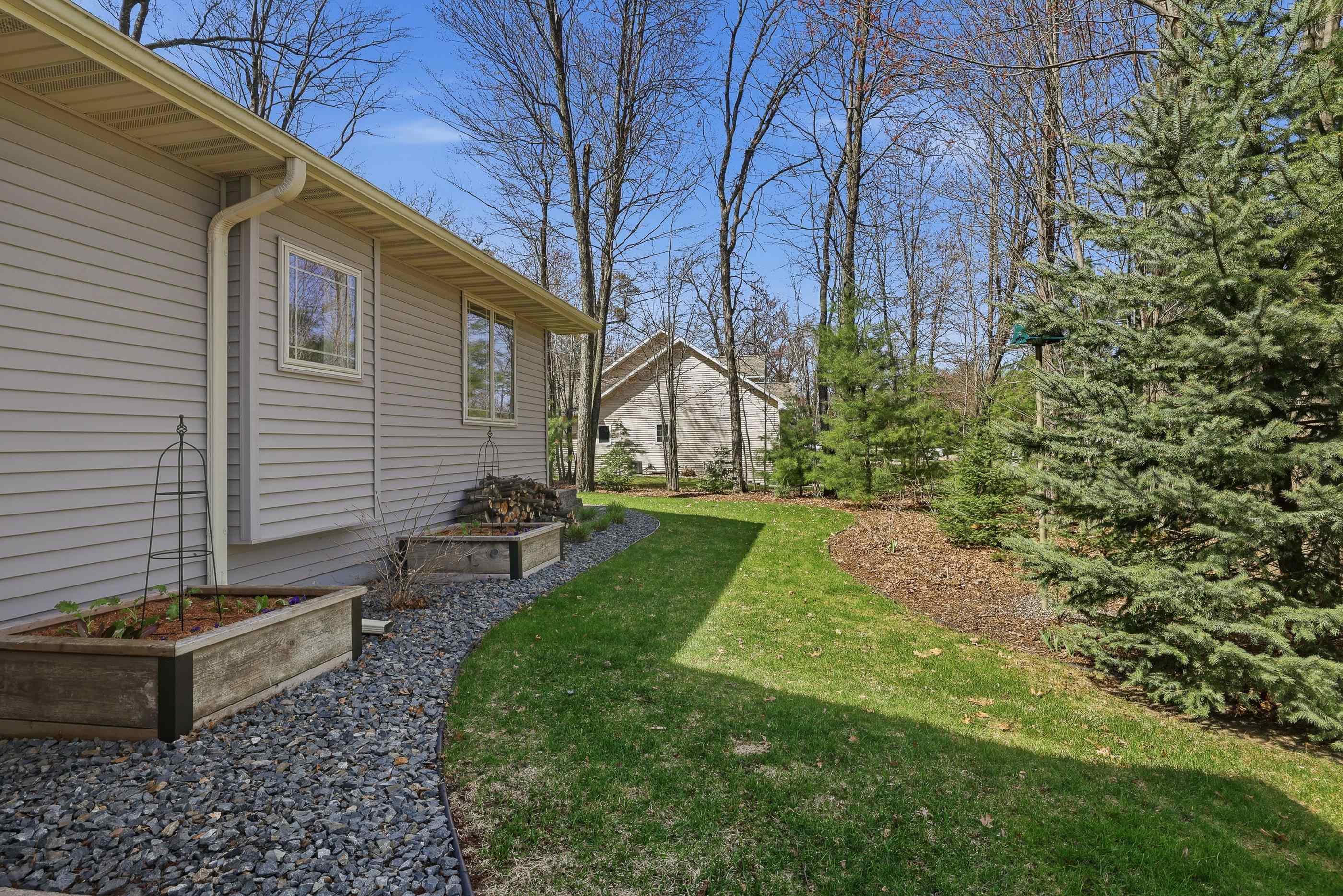 1550 RAPID RIVER RUN, Plover, Wisconsin 54467, 4 Bedrooms Bedrooms, ,3 BathroomsBathrooms,Residential,For Sale,1550 RAPID RIVER RUN,22601620