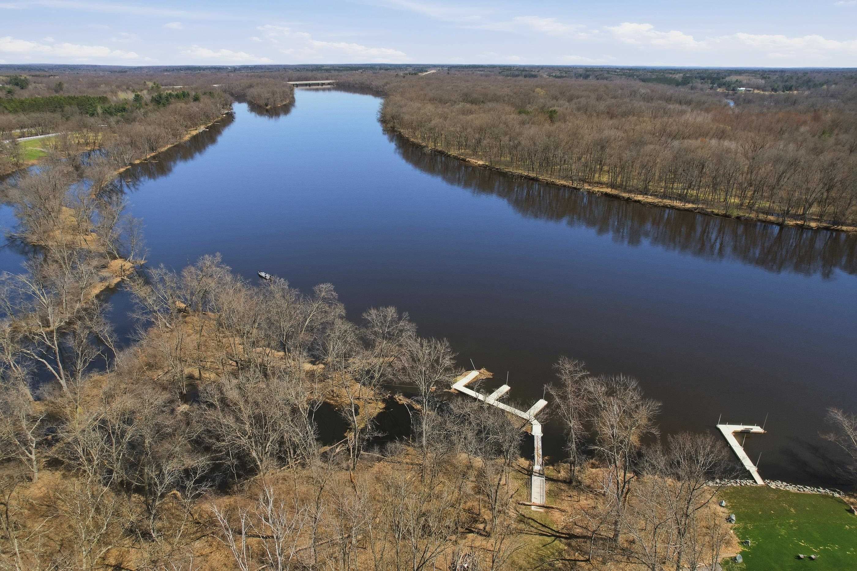 2100 PENINSULA PLACE, Junction City, Wisconsin 54443, ,Land,For Sale,2100 PENINSULA PLACE,22601621