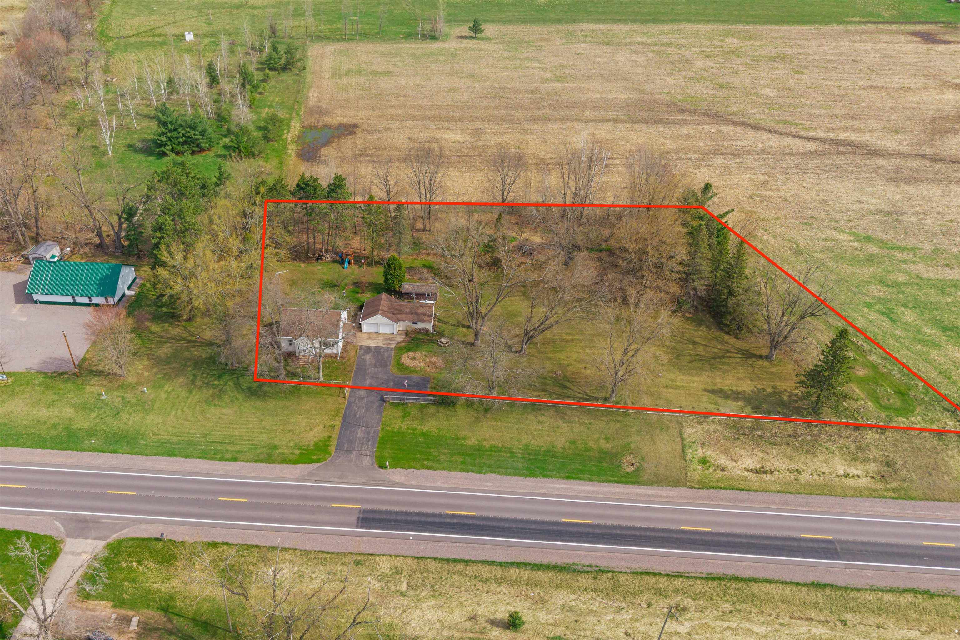 Lot line shown is approximate