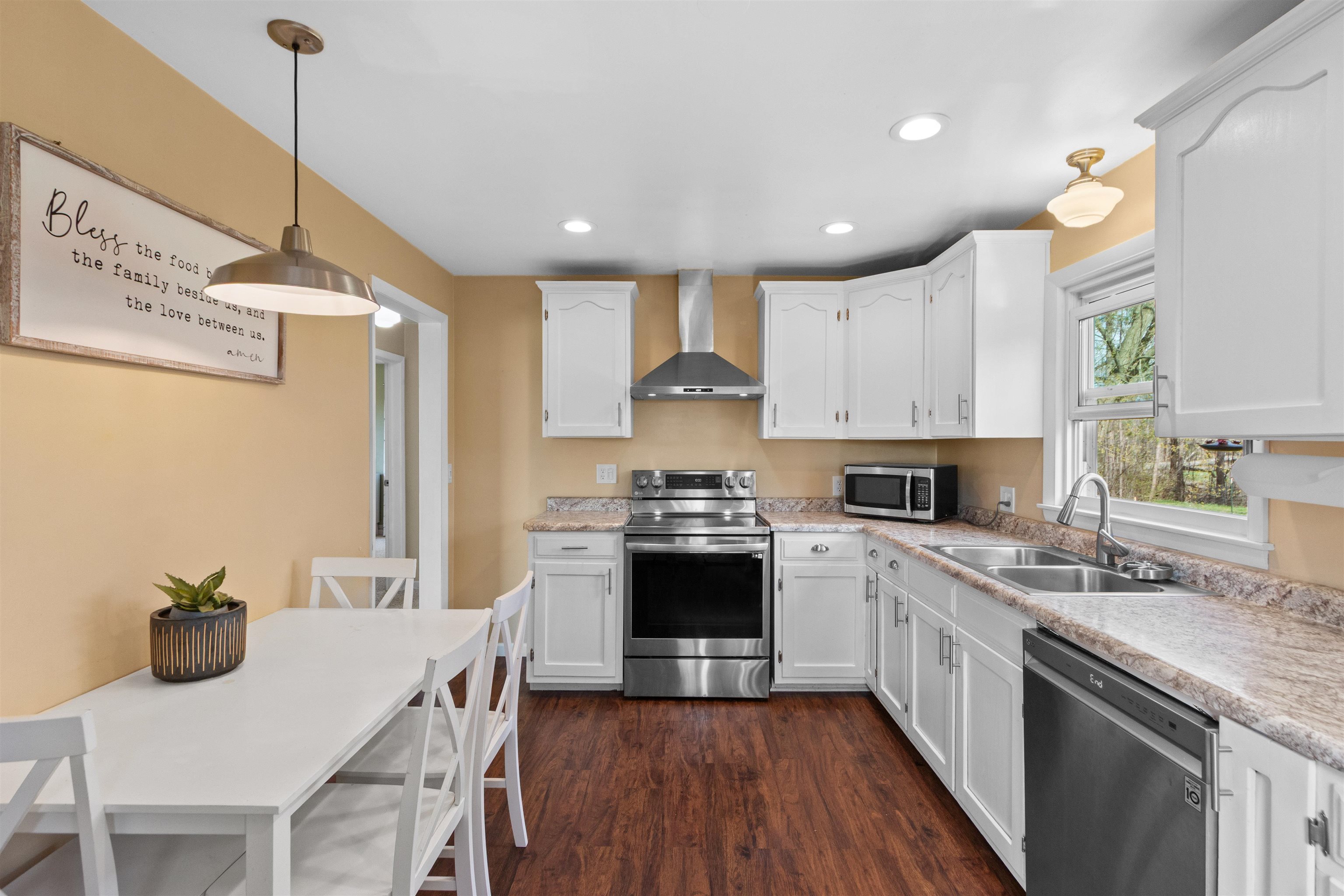 4278 STATE HIGHWAY 73, Wisconsin Rapids, Wisconsin 54495, 3 Bedrooms Bedrooms, ,1 BathroomBathrooms,Residential,For Sale,4278 STATE HIGHWAY 73,22601625