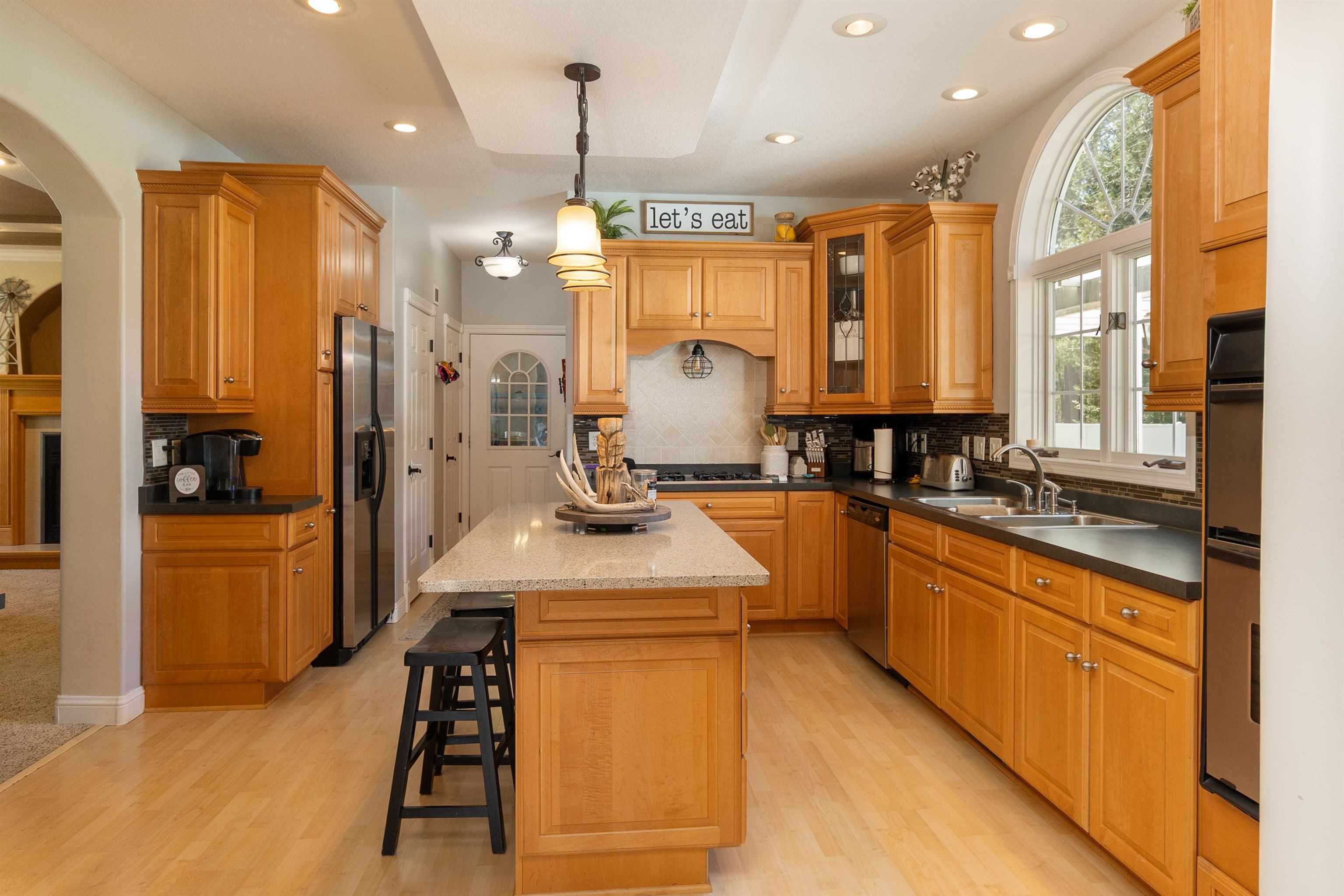 1977 JAMES STREET, Kronenwetter, Wisconsin 54455, 3 Bedrooms Bedrooms, ,3 BathroomsBathrooms,Residential,For Sale,1977 JAMES STREET,22601628