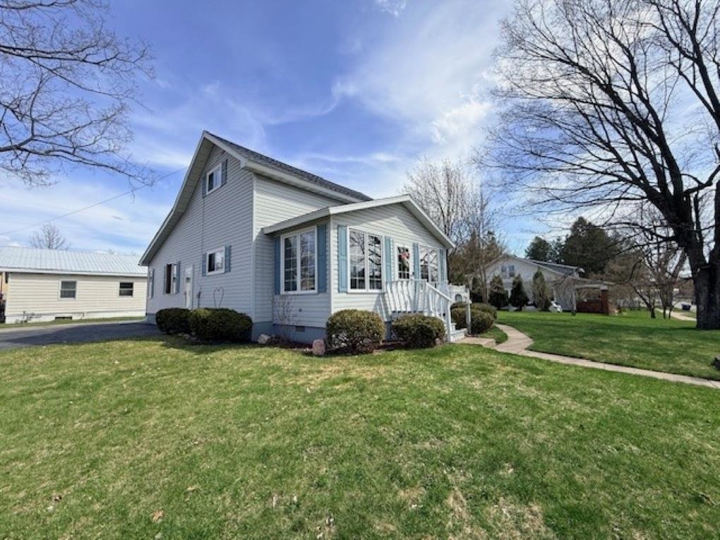 311 PIER STREET, Merrill, Wisconsin 54452, 3 Bedrooms Bedrooms, ,2 BathroomsBathrooms,Residential,For Sale,311 PIER STREET,22601631