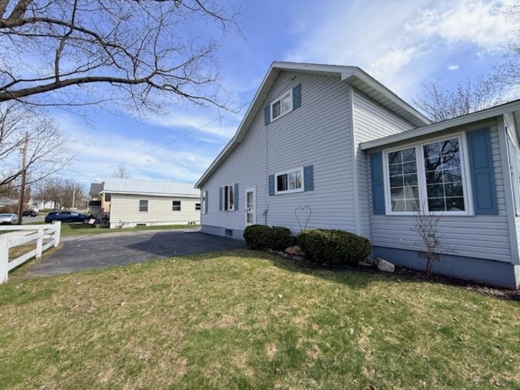 311 PIER STREET, Merrill, Wisconsin 54452, 3 Bedrooms Bedrooms, ,2 BathroomsBathrooms,Residential,For Sale,311 PIER STREET,22601631