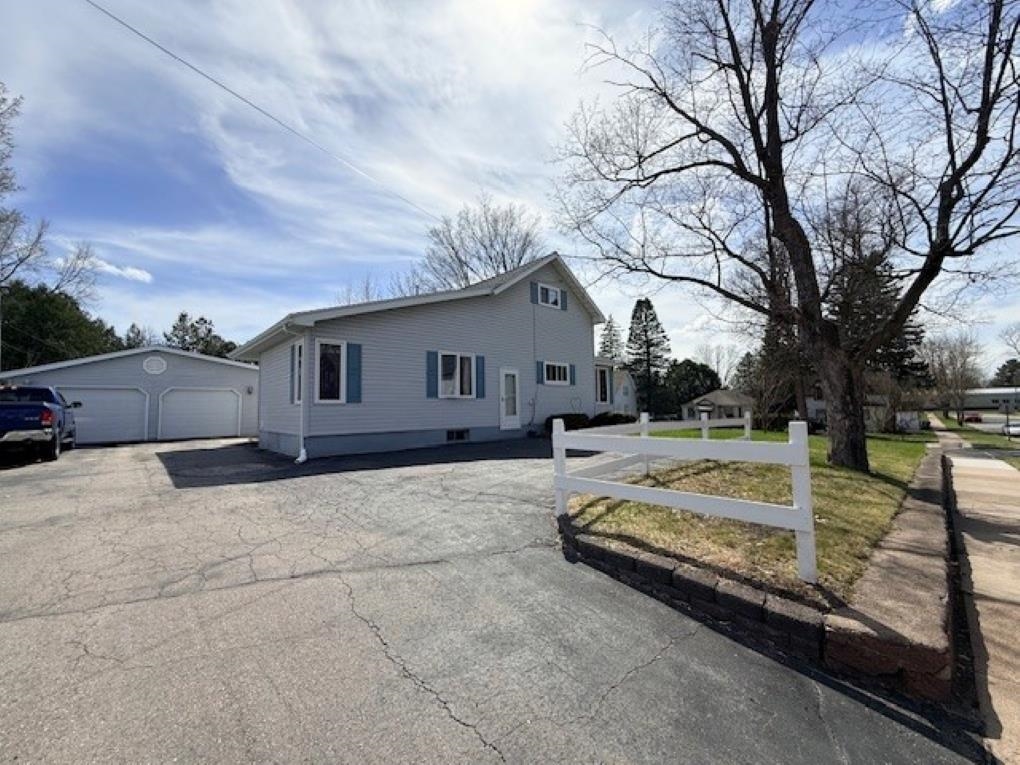 311 PIER STREET, Merrill, Wisconsin 54452, 3 Bedrooms Bedrooms, ,2 BathroomsBathrooms,Residential,For Sale,311 PIER STREET,22601631