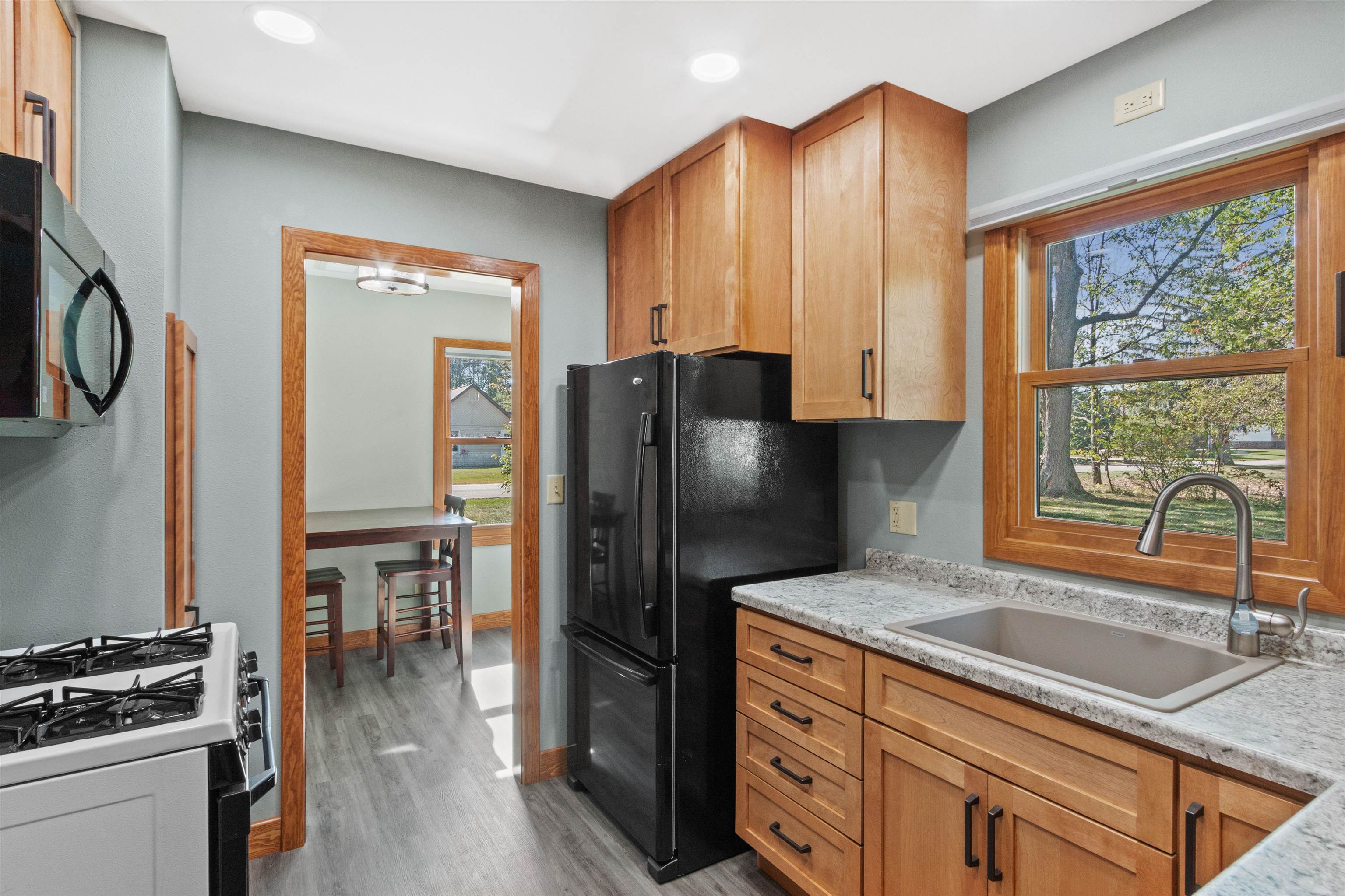 2581 WASHINGTON AVENUE, Plover, Wisconsin 54467, 2 Bedrooms Bedrooms, ,1 BathroomBathrooms,Residential,For Sale,2581 WASHINGTON AVENUE,22601637