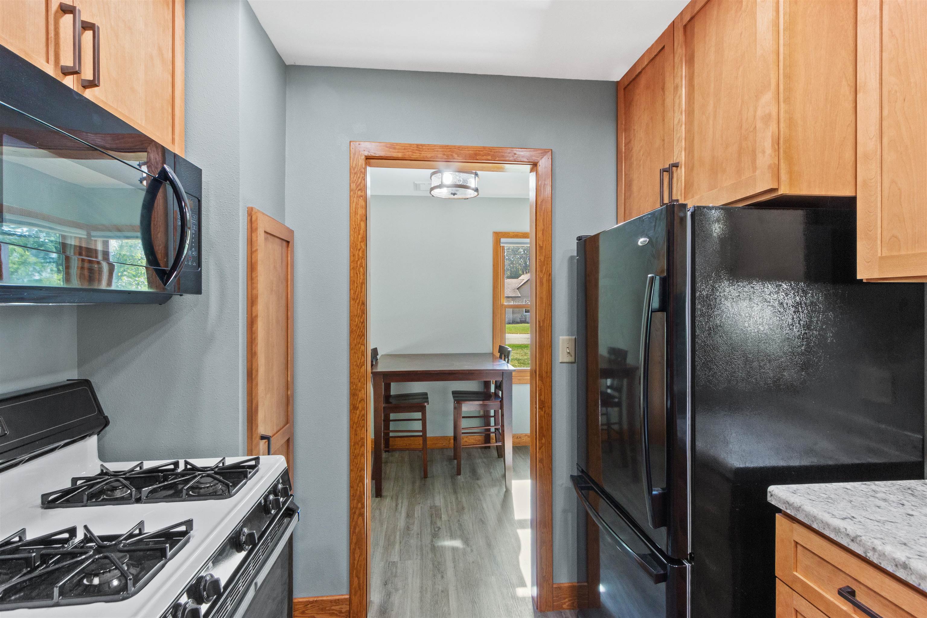 2581 WASHINGTON AVENUE, Plover, Wisconsin 54467, 2 Bedrooms Bedrooms, ,1 BathroomBathrooms,Residential,For Sale,2581 WASHINGTON AVENUE,22601637