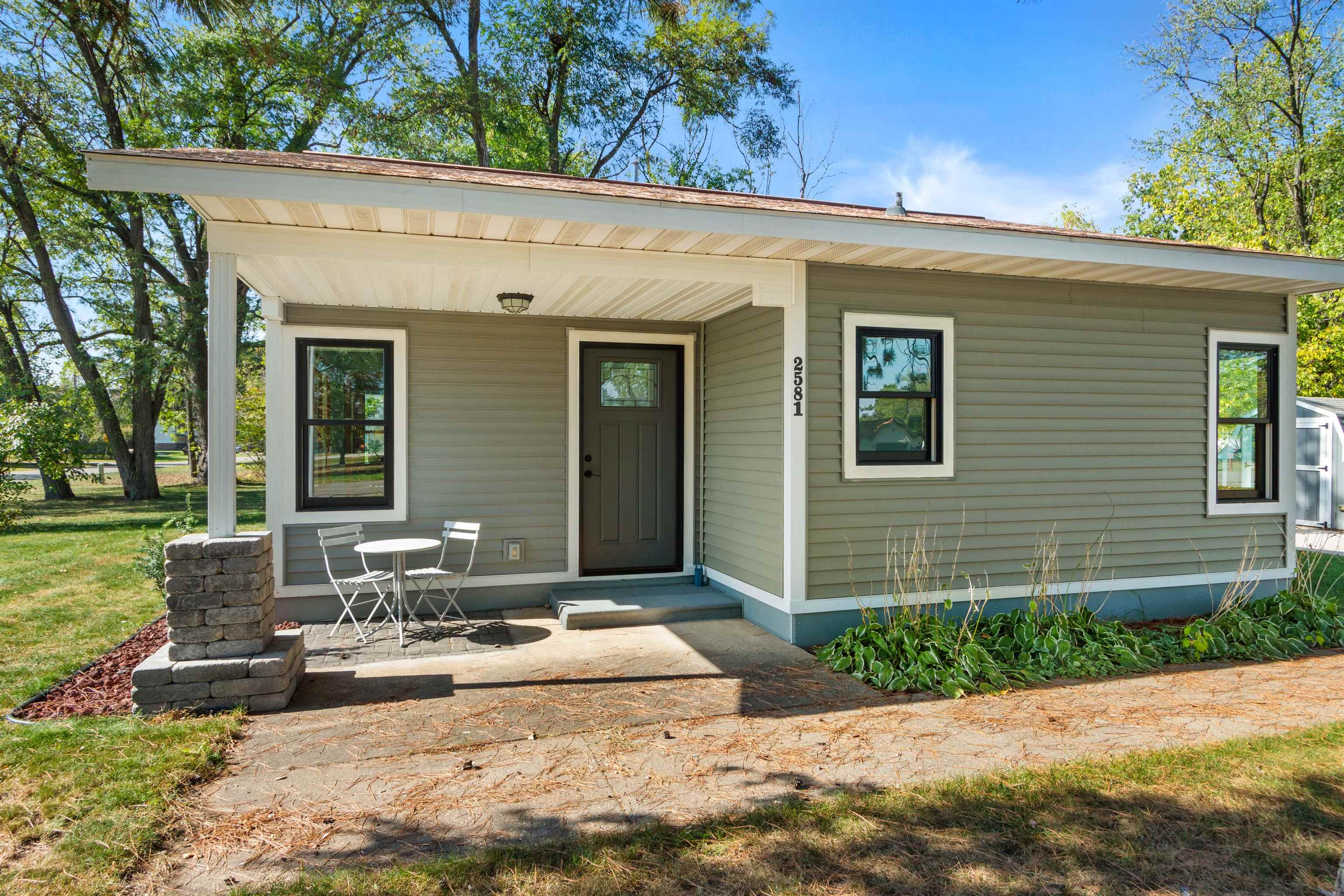 2581 WASHINGTON AVENUE, Plover, Wisconsin 54467, 2 Bedrooms Bedrooms, ,1 BathroomBathrooms,Residential,For Sale,2581 WASHINGTON AVENUE,22601637