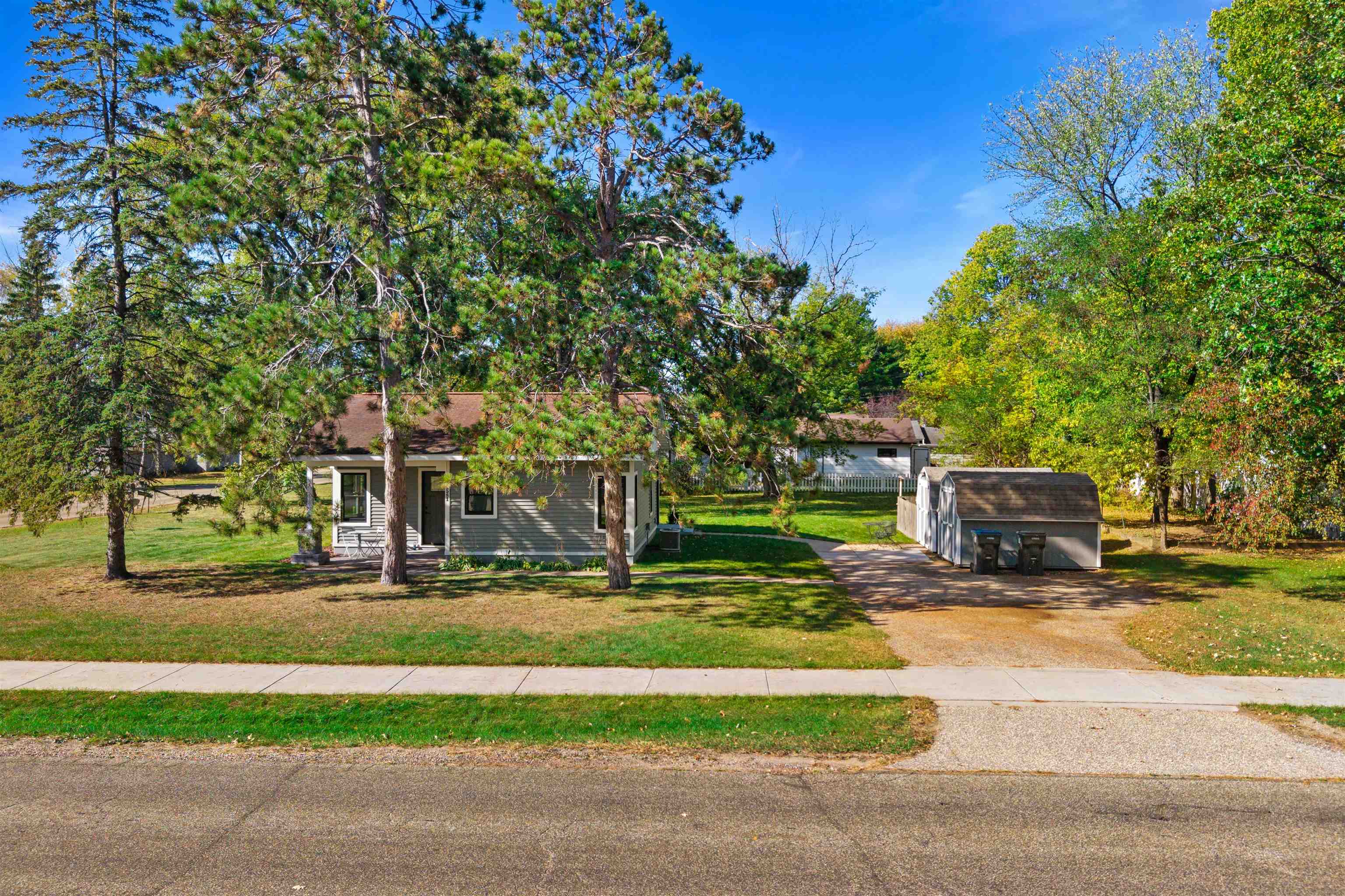 2581 WASHINGTON AVENUE, Plover, Wisconsin 54467, 2 Bedrooms Bedrooms, ,1 BathroomBathrooms,Residential,For Sale,2581 WASHINGTON AVENUE,22601637