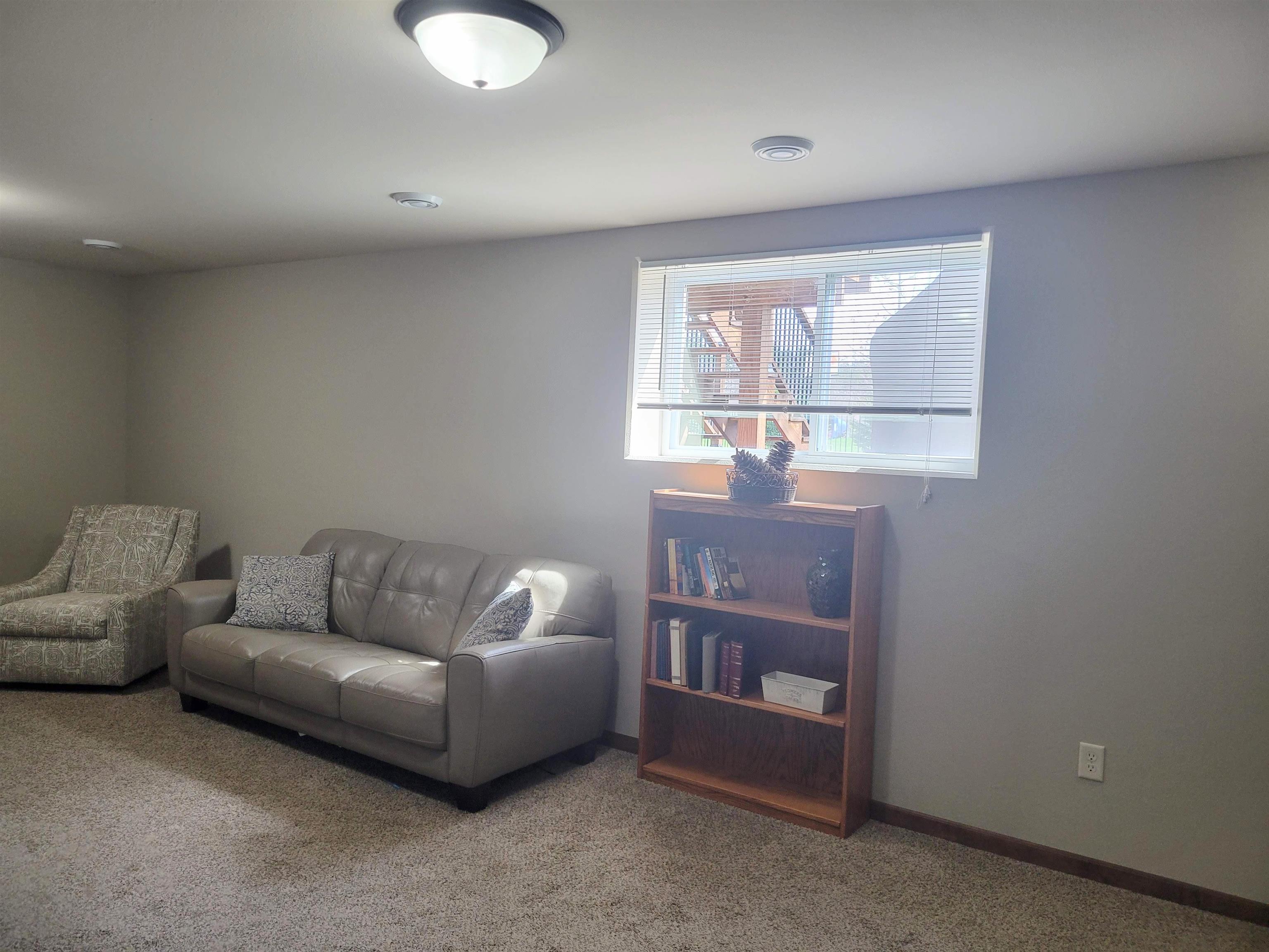 1958 AUSTIN LANE, Kronenwetter, Wisconsin 54455, 5 Bedrooms Bedrooms, ,3 BathroomsBathrooms,Residential,For Sale,1958 AUSTIN LANE,22601639