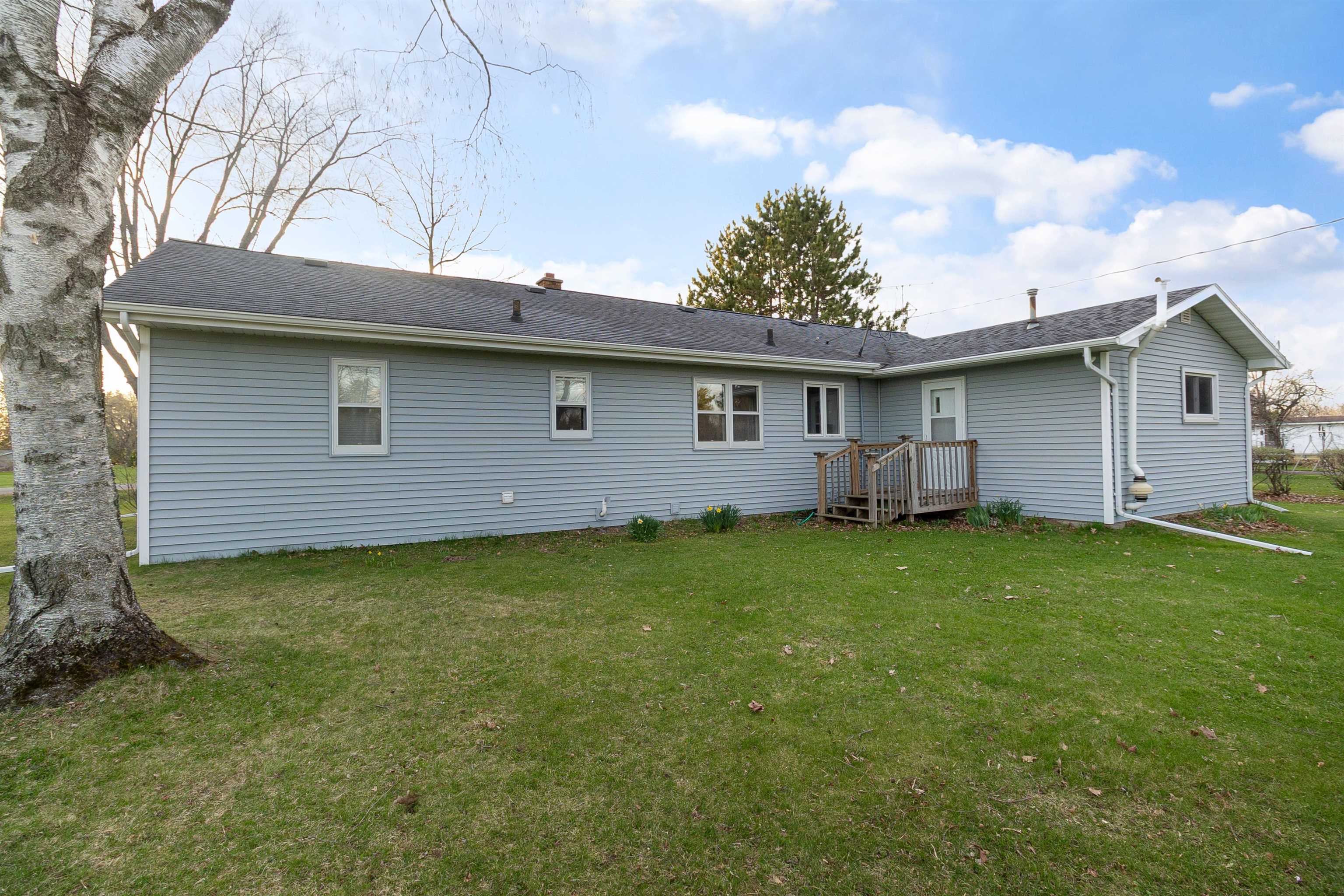 108 JONES AVENUE, Hatley, Wisconsin 54440, 3 Bedrooms Bedrooms, ,1 BathroomBathrooms,Residential,For Sale,108 JONES AVENUE,22601640