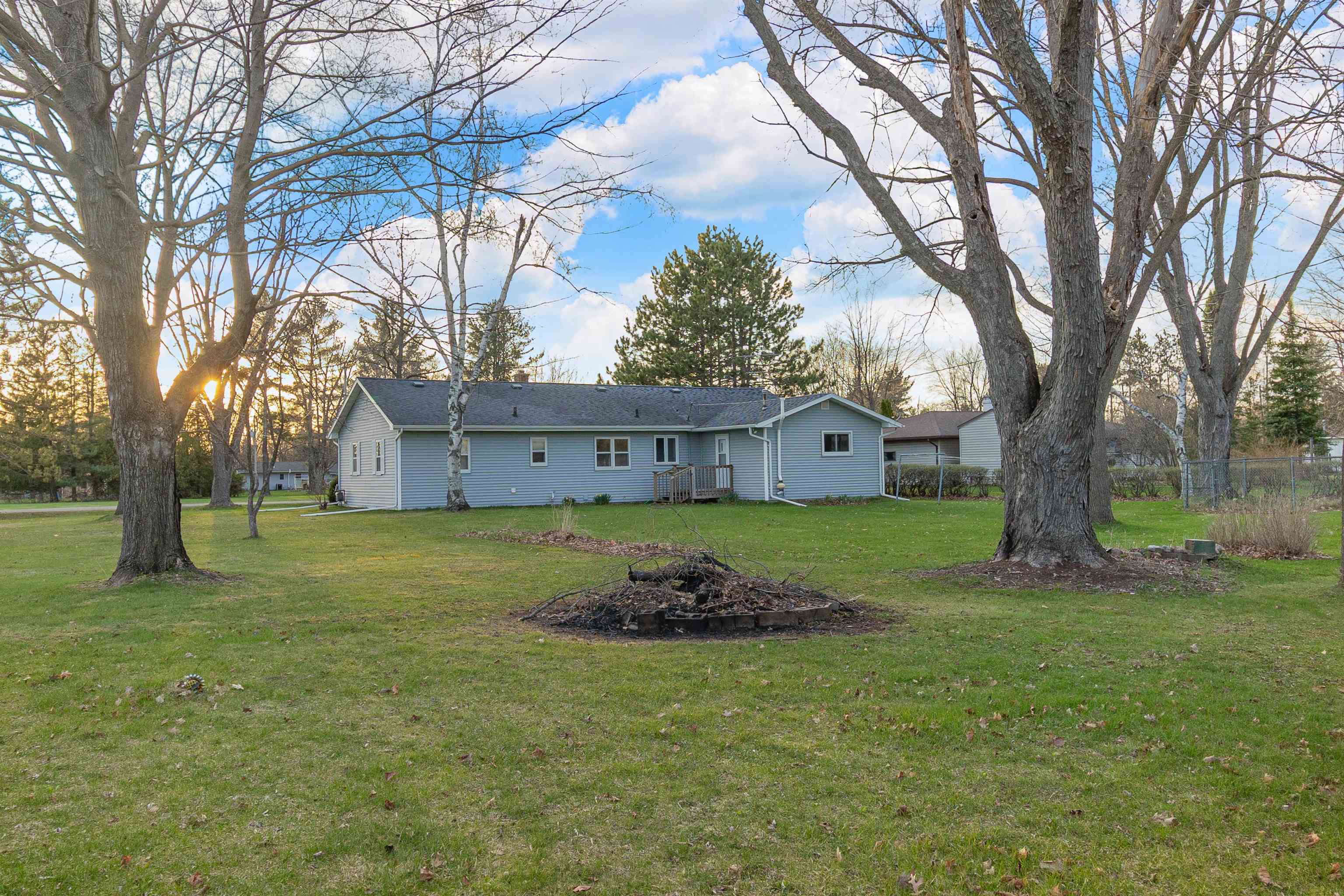 108 JONES AVENUE, Hatley, Wisconsin 54440, 3 Bedrooms Bedrooms, ,1 BathroomBathrooms,Residential,For Sale,108 JONES AVENUE,22601640