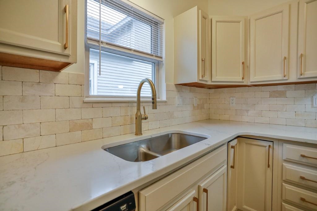 119-121 RIVER STREET, Wausau, Wisconsin 54401, 3 Bedrooms Bedrooms, ,2 BathroomsBathrooms,Multi-family,For Sale,119-121 RIVER STREET,22601641