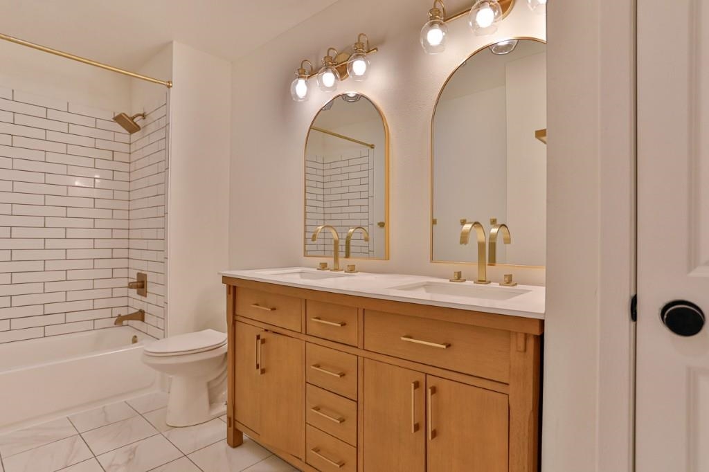 119-121 RIVER STREET, Wausau, Wisconsin 54401, 3 Bedrooms Bedrooms, ,2 BathroomsBathrooms,Multi-family,For Sale,119-121 RIVER STREET,22601641