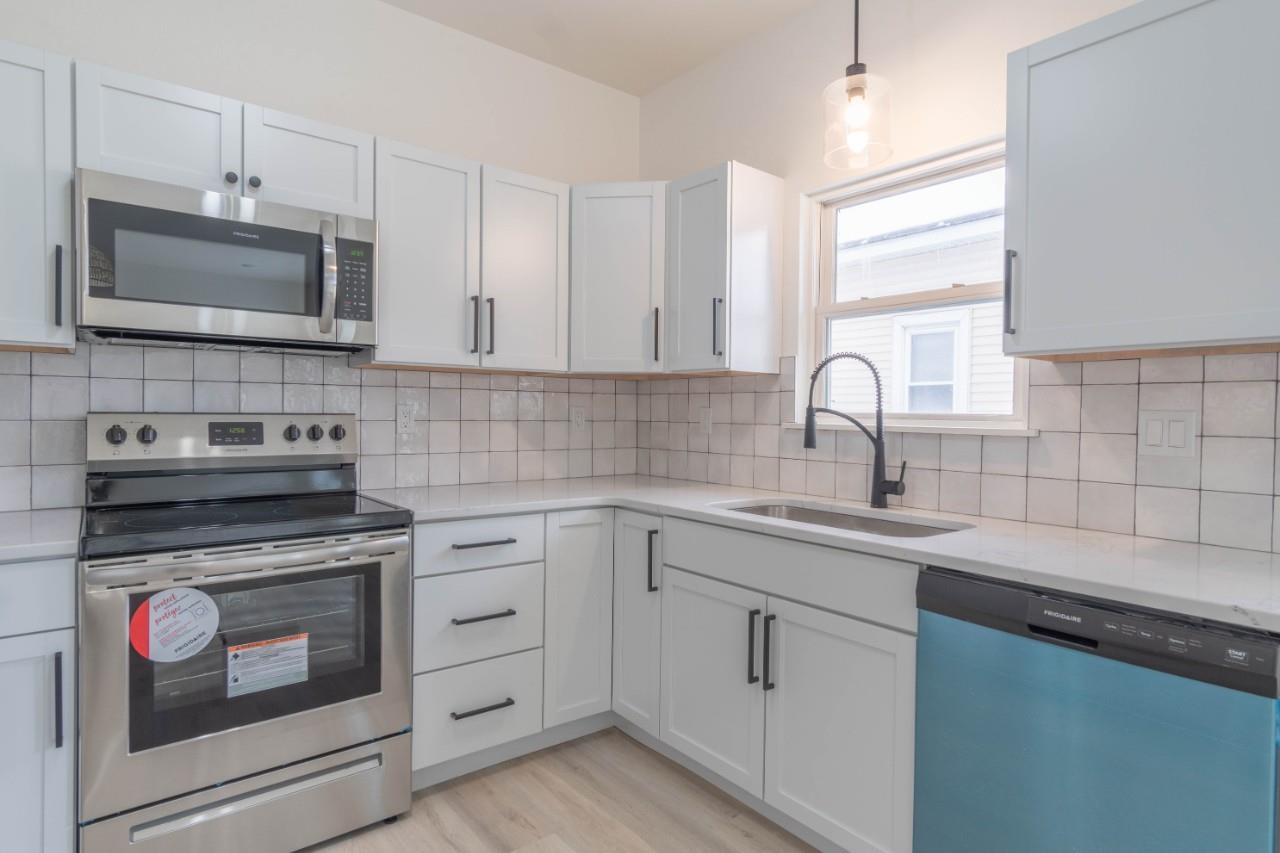 119-121 RIVER STREET, Wausau, Wisconsin 54401, 3 Bedrooms Bedrooms, ,2 BathroomsBathrooms,Multi-family,For Sale,119-121 RIVER STREET,22601641