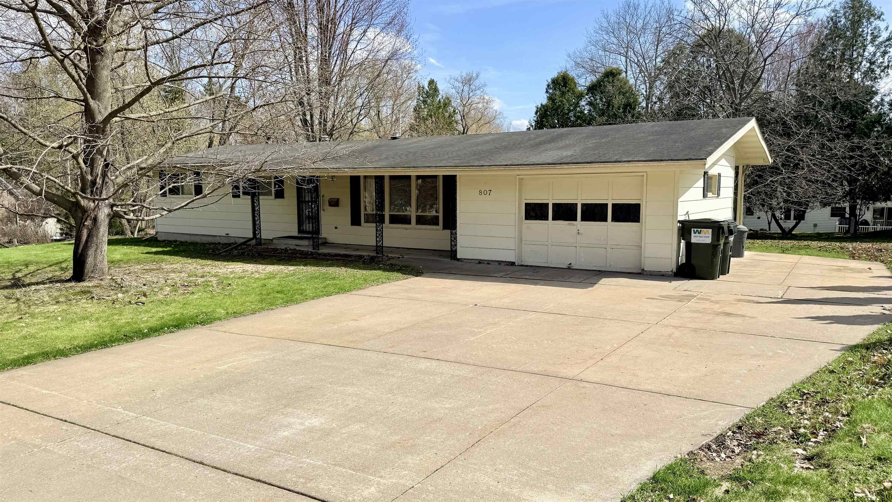 807 WESTON AVENUE, Rothschild, Wisconsin 54474, 3 Bedrooms Bedrooms, ,1 BathroomBathrooms,Residential,For Sale,807 WESTON AVENUE,22601644