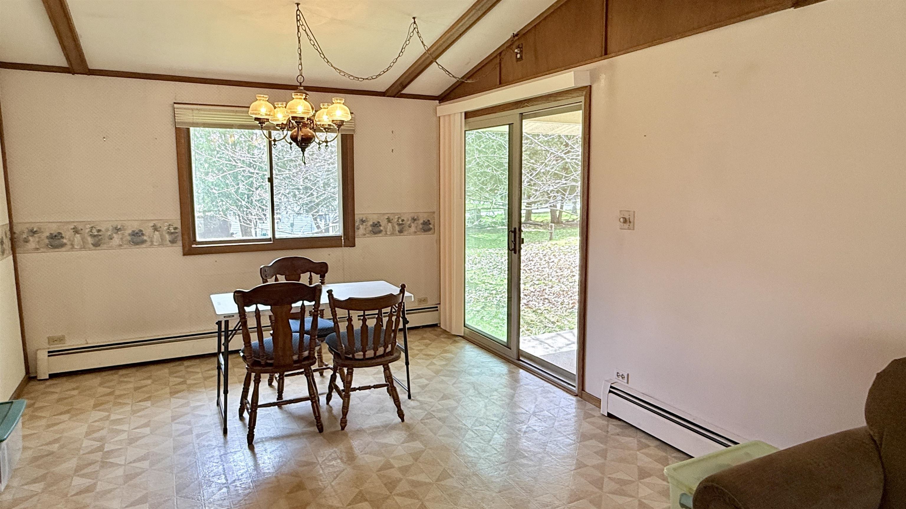 807 WESTON AVENUE, Rothschild, Wisconsin 54474, 3 Bedrooms Bedrooms, ,1 BathroomBathrooms,Residential,For Sale,807 WESTON AVENUE,22601644