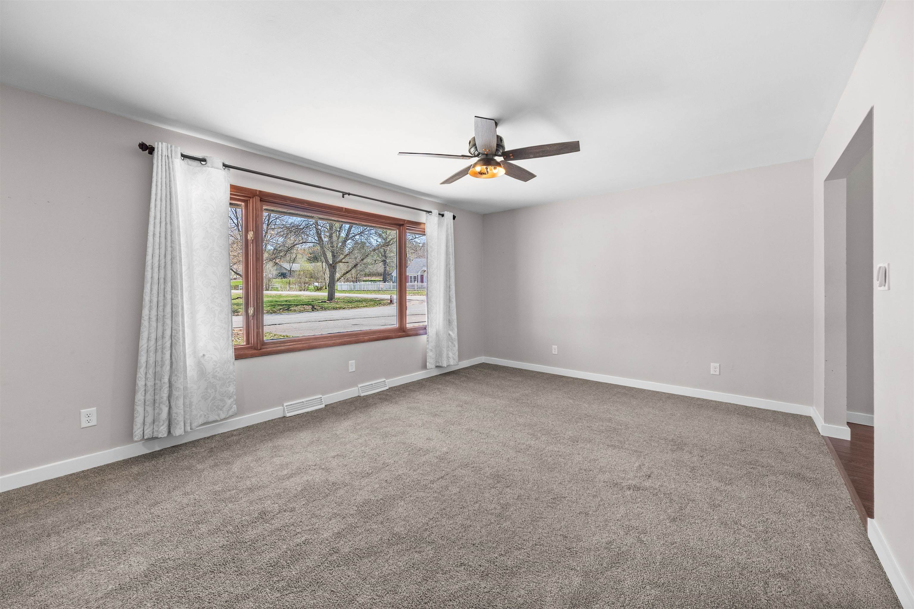 705 EDWARDS DRIVE, Mosinee, Wisconsin 54455, 3 Bedrooms Bedrooms, ,2 BathroomsBathrooms,Residential,For Sale,705 EDWARDS DRIVE,22601645