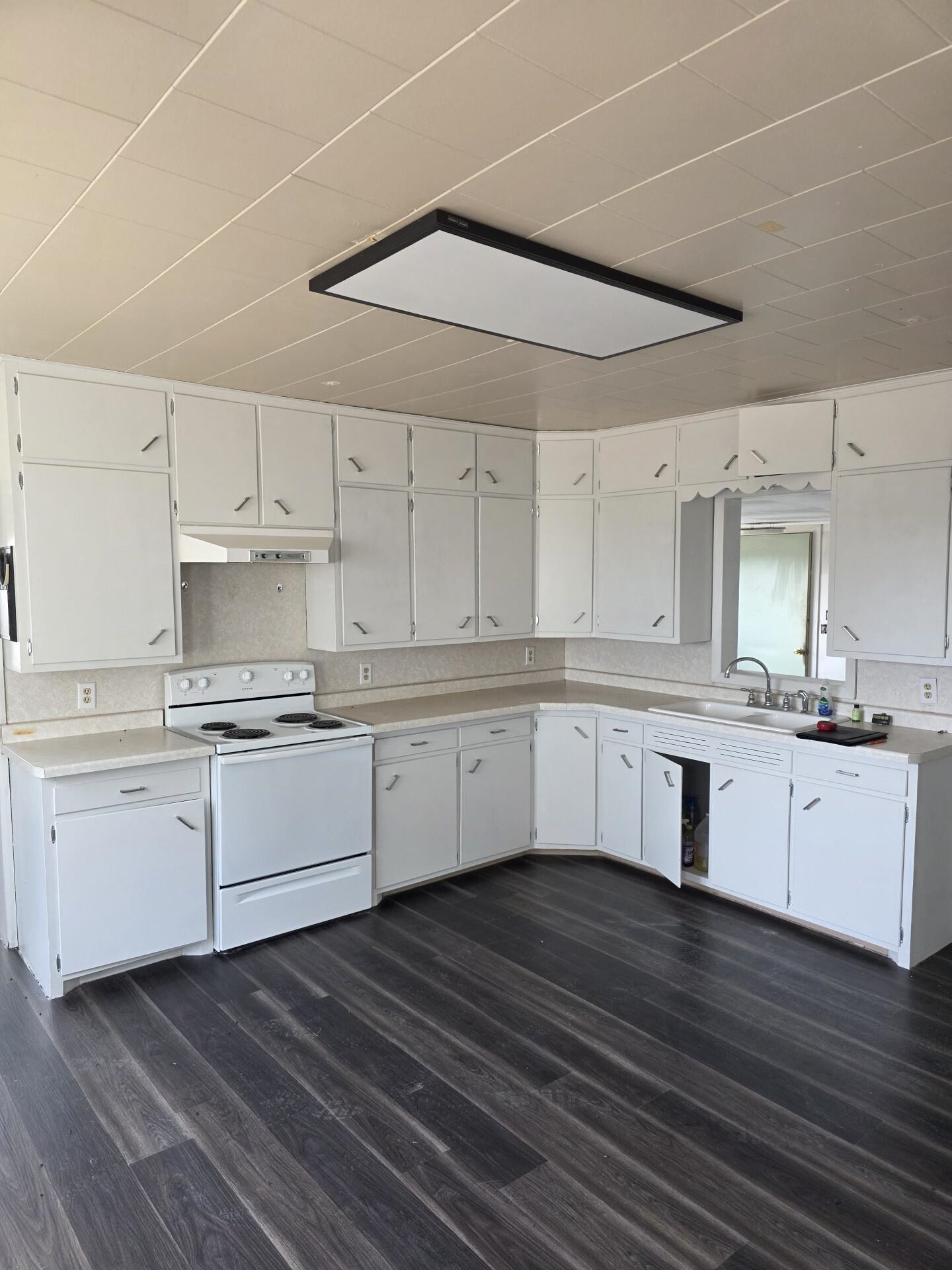 240932 NEHRBASS ROAD, Athens, Wisconsin 54411, 3 Bedrooms Bedrooms, ,2 BathroomsBathrooms,Residential,For Sale,240932 NEHRBASS ROAD,22601646